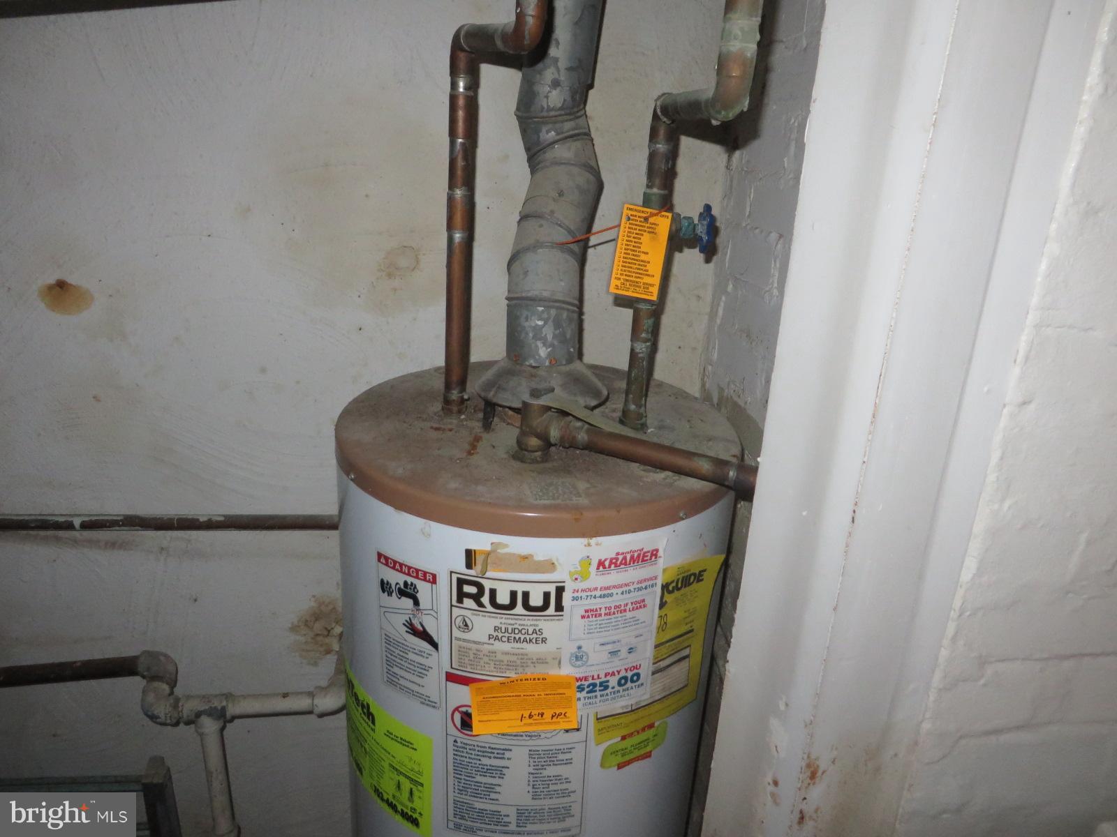 ROCK CREEK KNOLLS - Residential