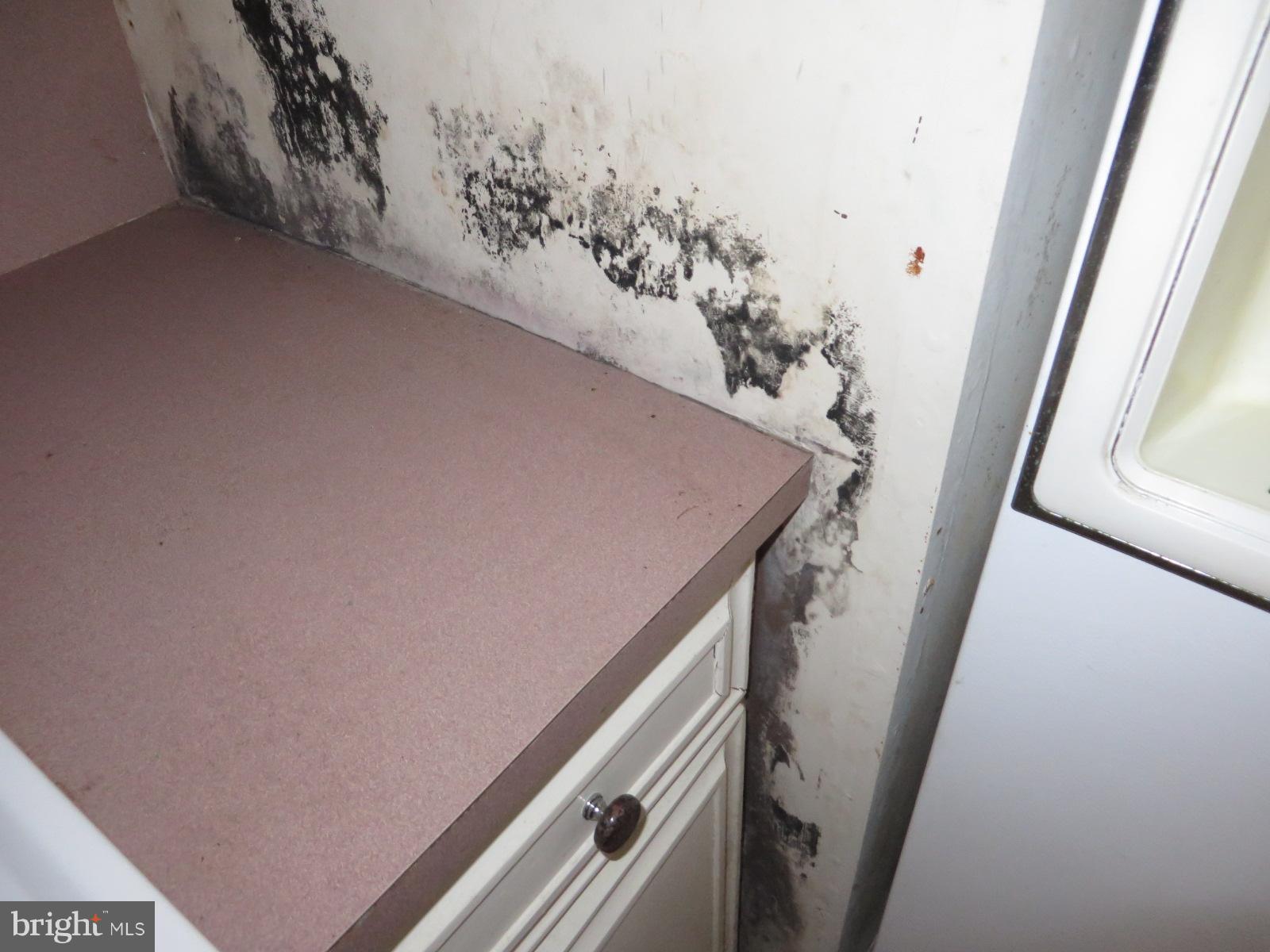 ROCK CREEK KNOLLS - Residential