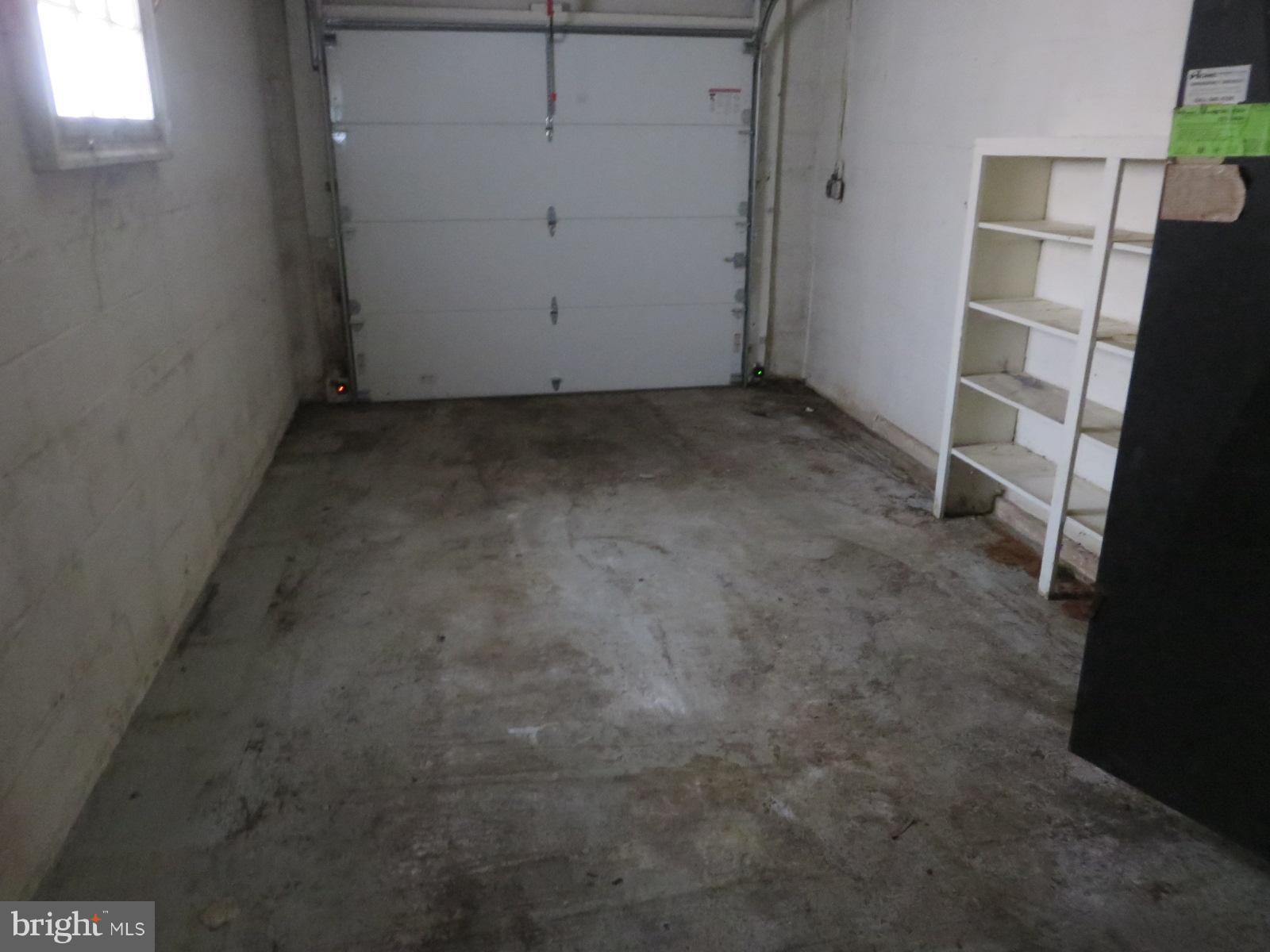 ROCK CREEK KNOLLS - Residential