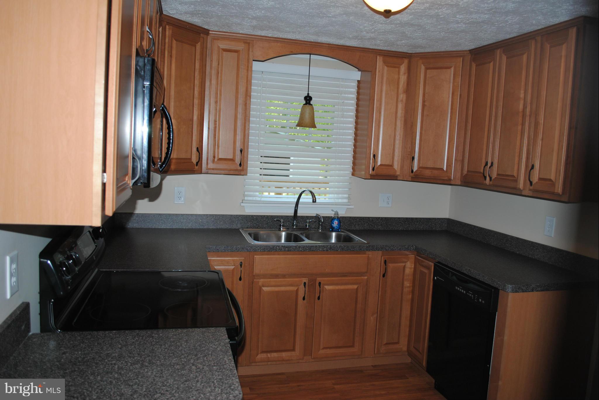 LAKE ARROWHEAD - Residential