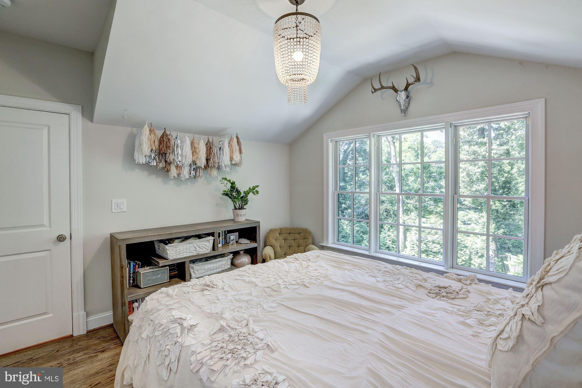 KENWOOD - Residential