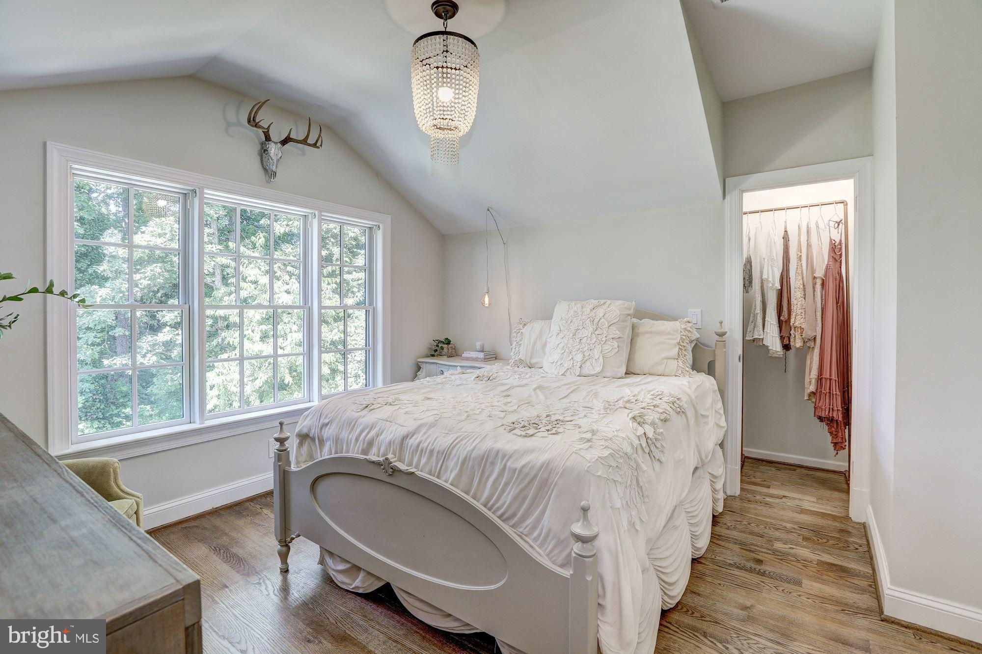 KENWOOD - Residential