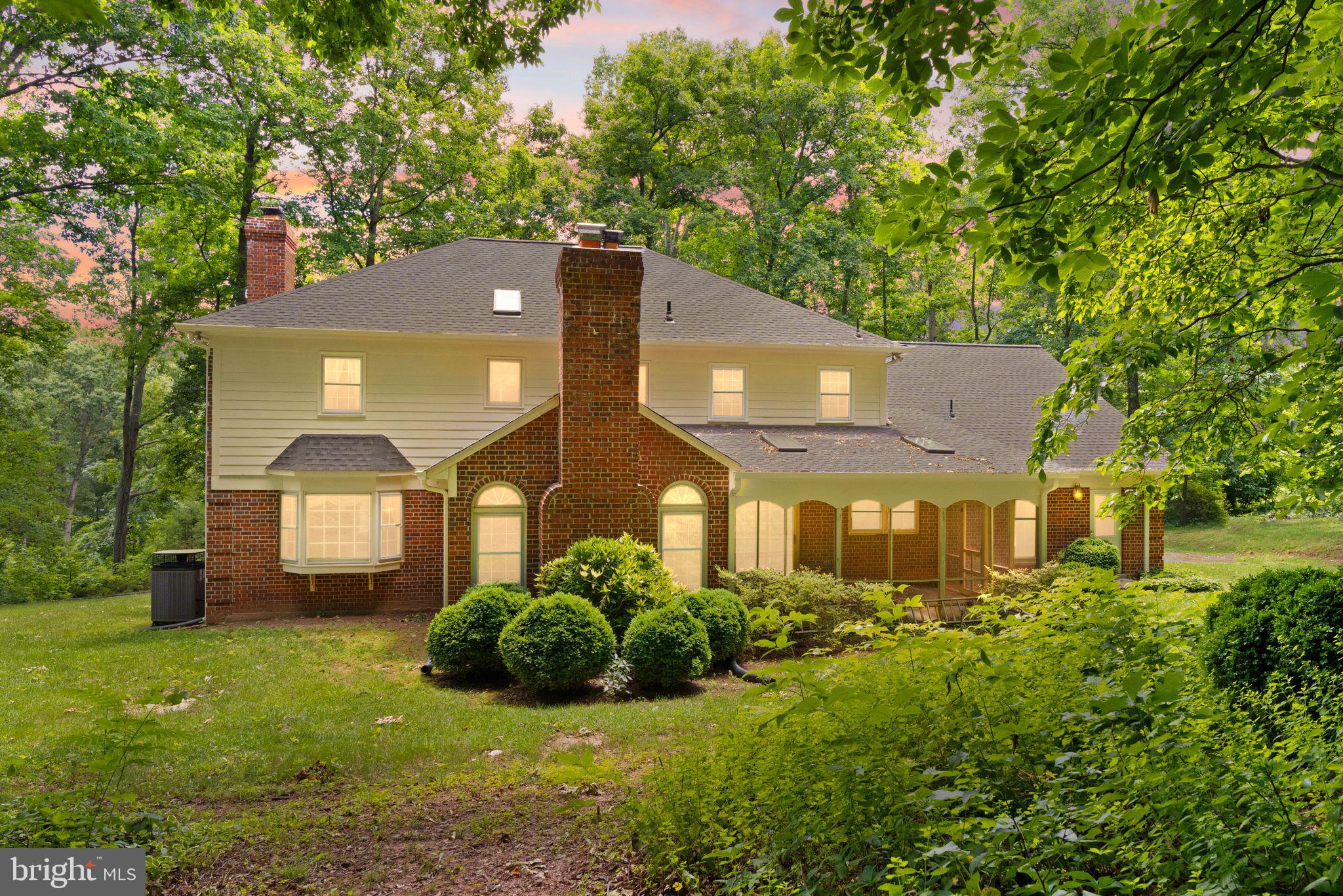 4560 LYNN FOREST DRIVE