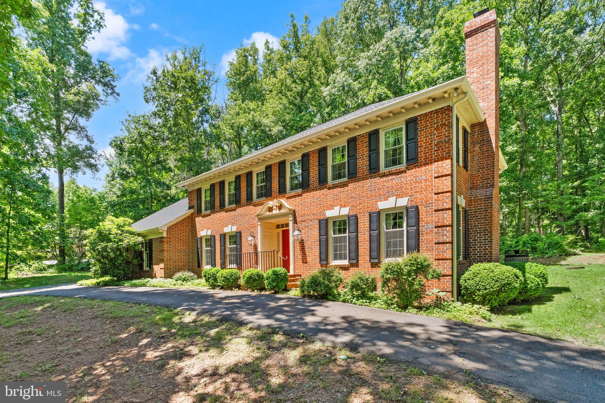 4560 LYNN FOREST DRIVE