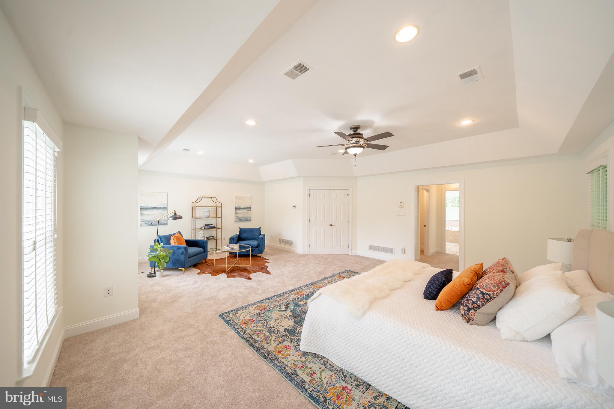 PONDVIEW - Residential