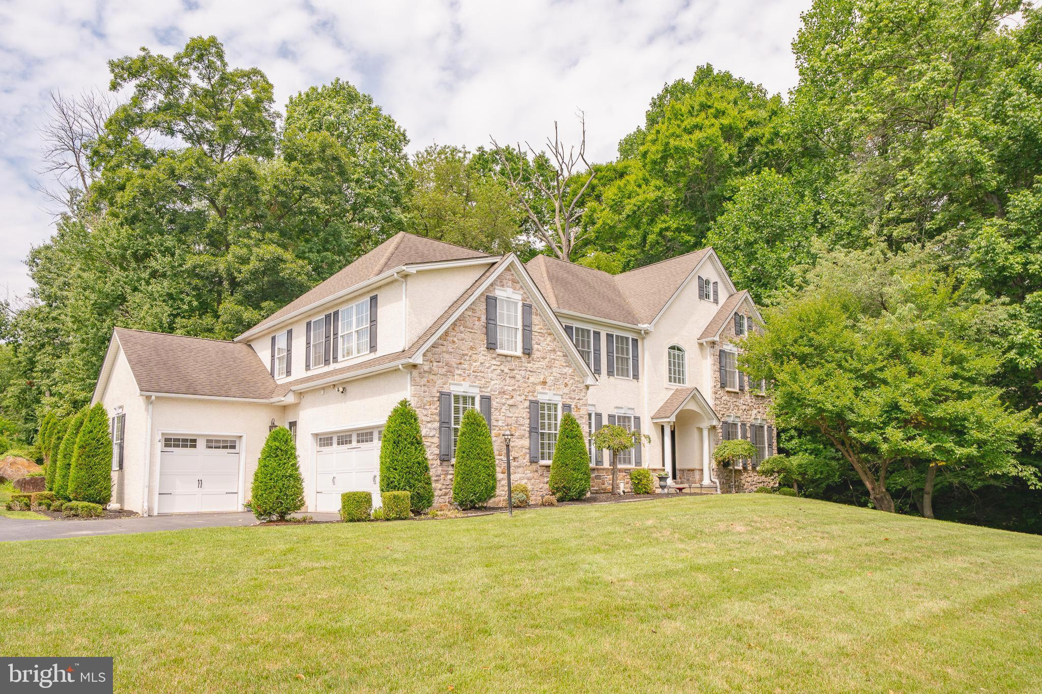 PONDVIEW - Residential