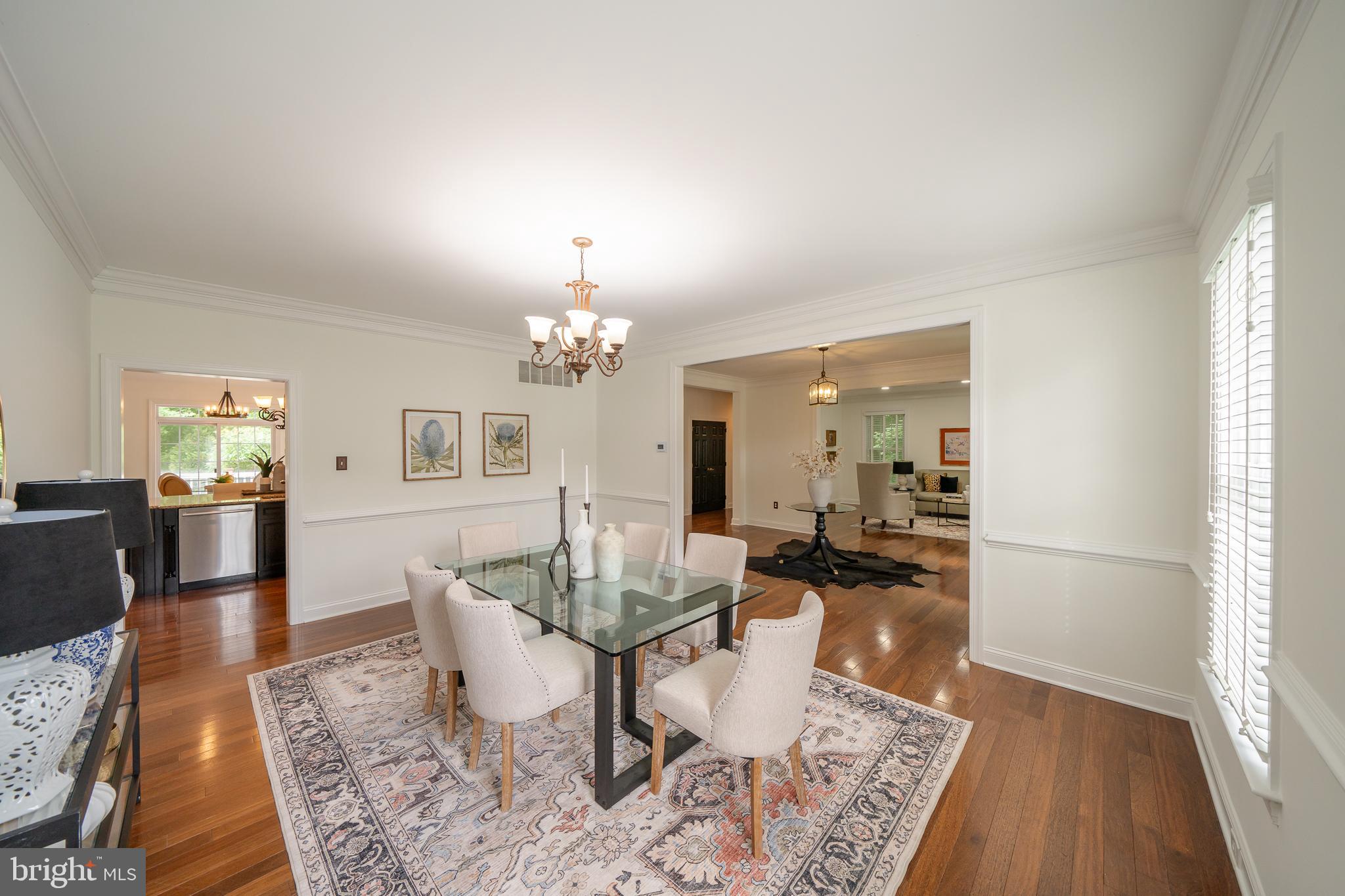 PONDVIEW - Residential