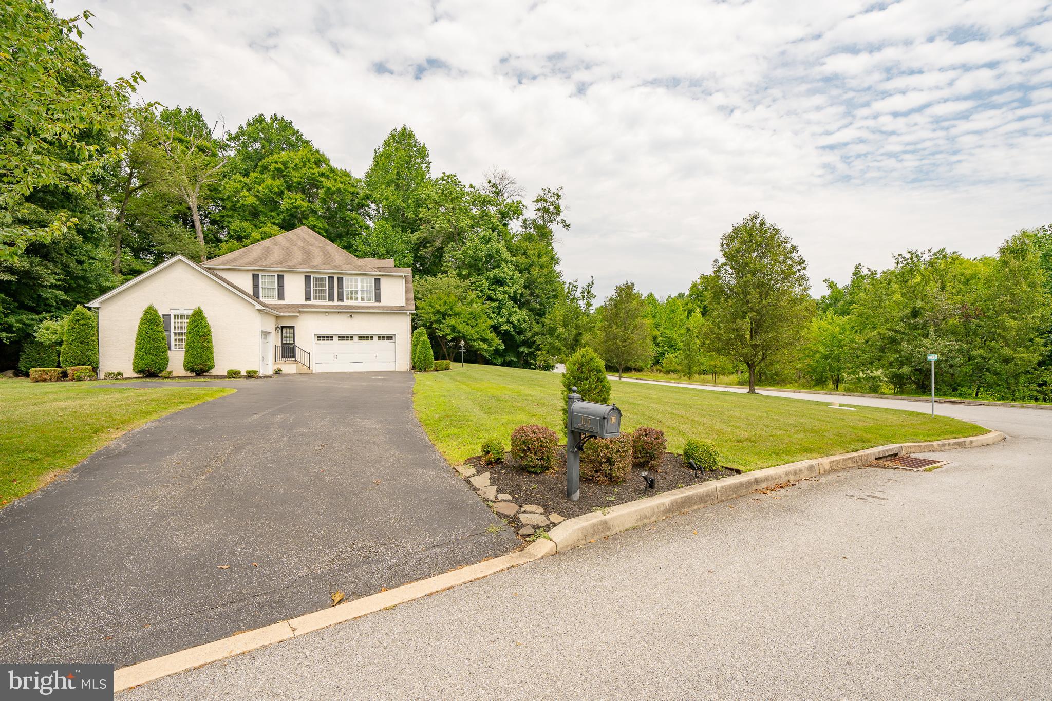 PONDVIEW - Residential