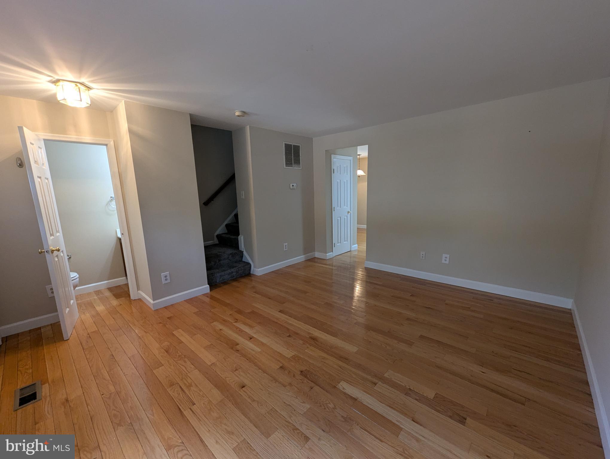 ARLINGTON - Residential Lease