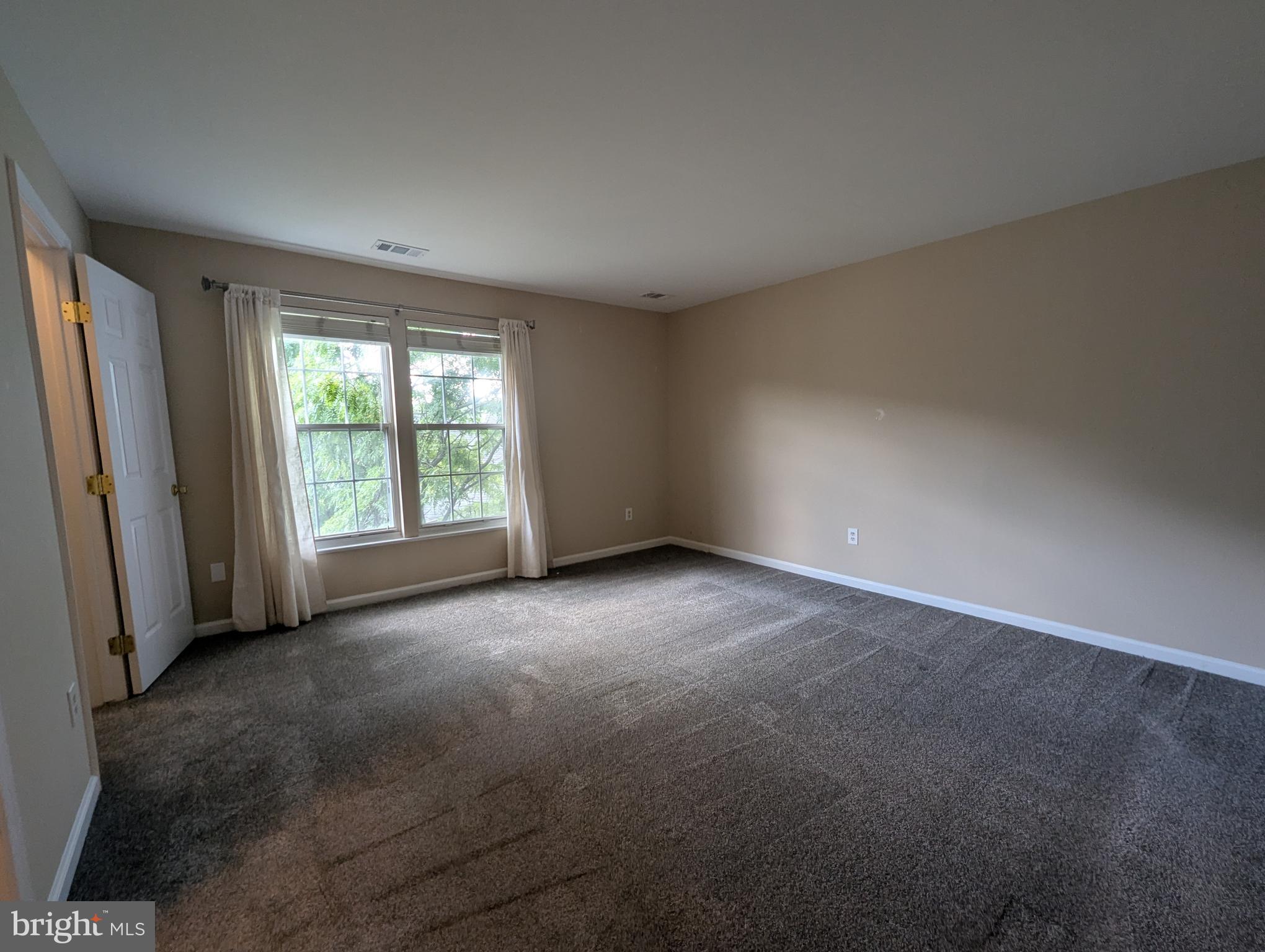 ARLINGTON - Residential Lease