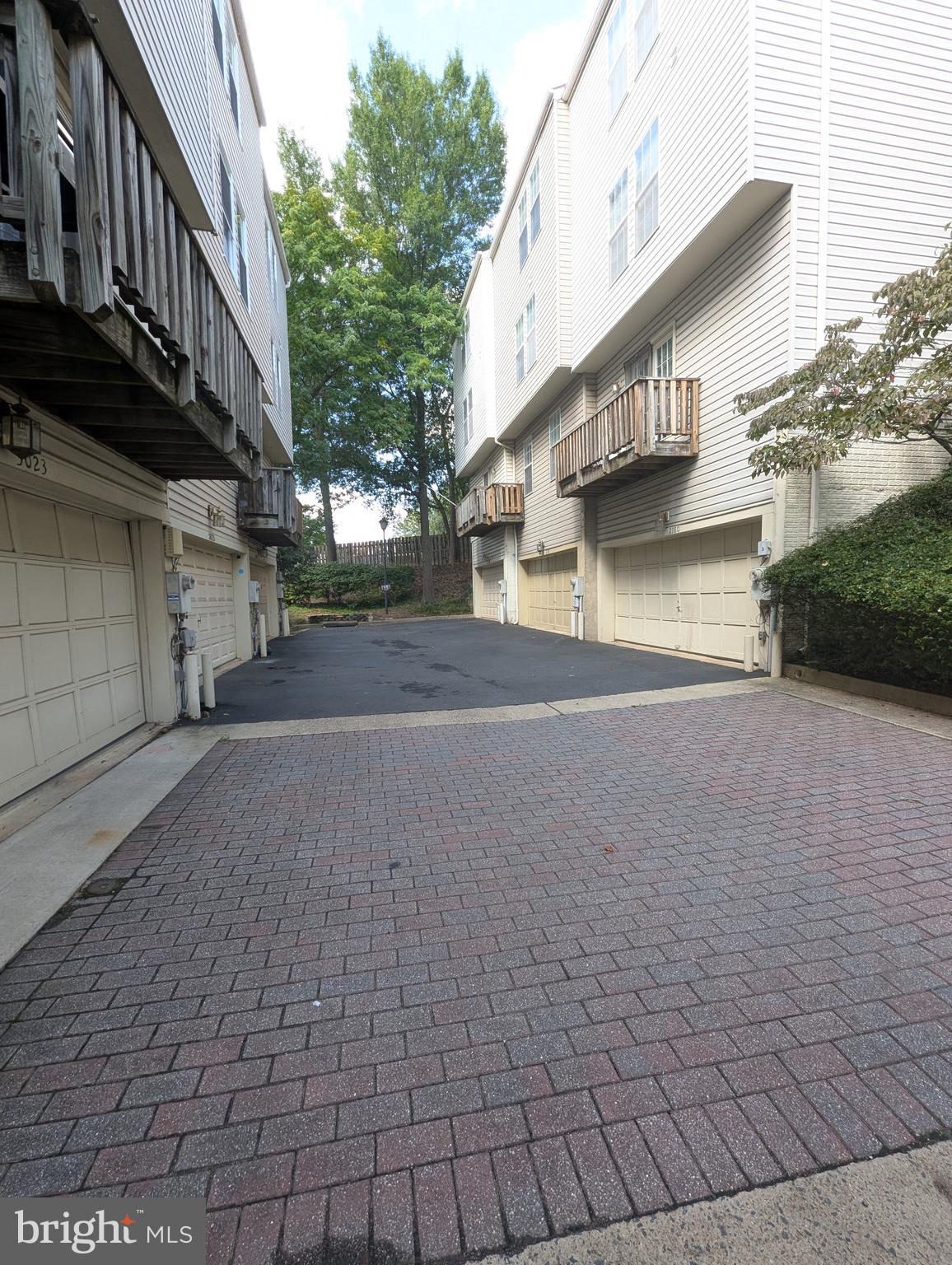 ARLINGTON - Residential Lease