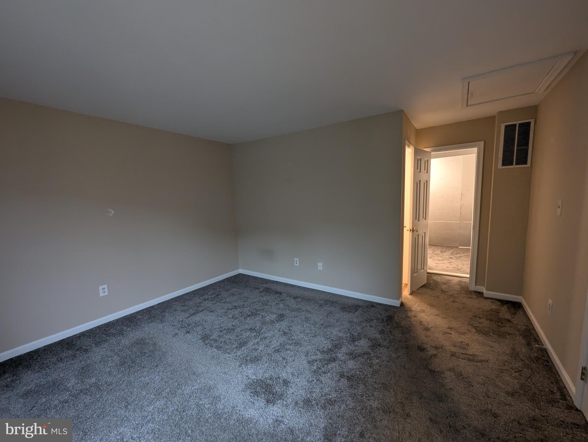 ARLINGTON - Residential Lease