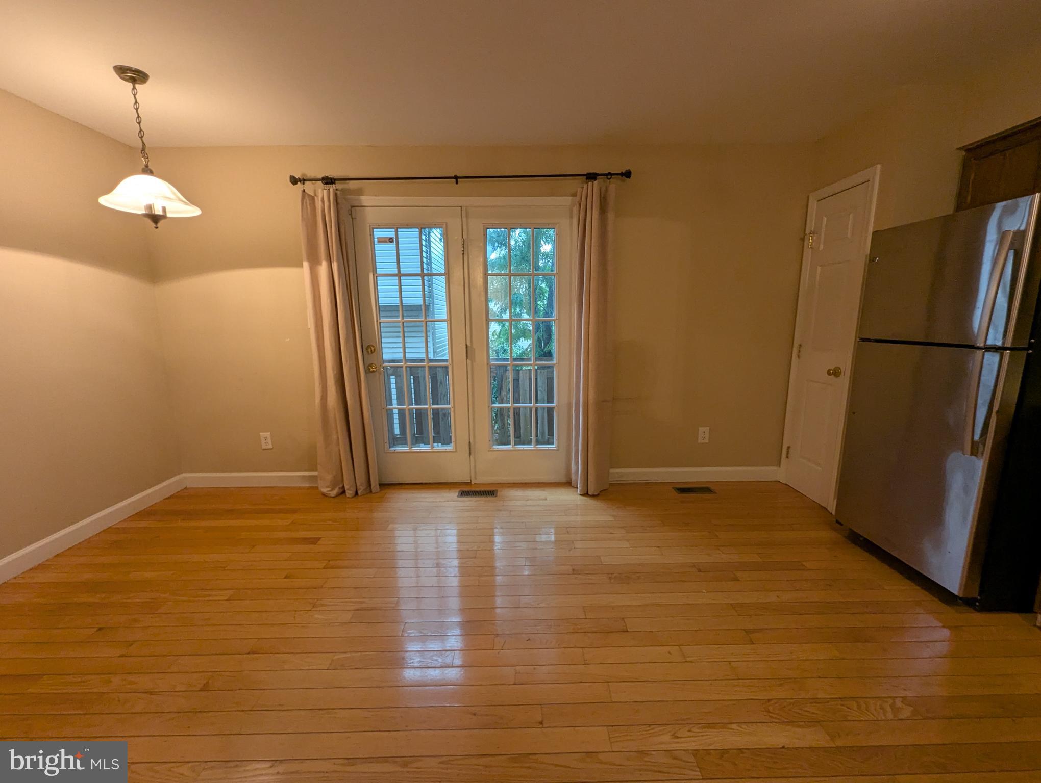 ARLINGTON - Residential Lease