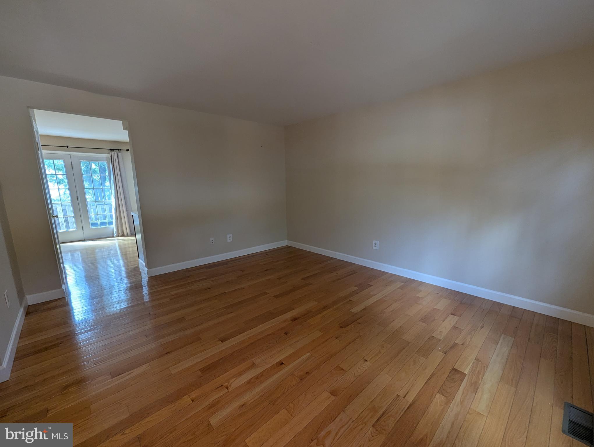 ARLINGTON - Residential Lease