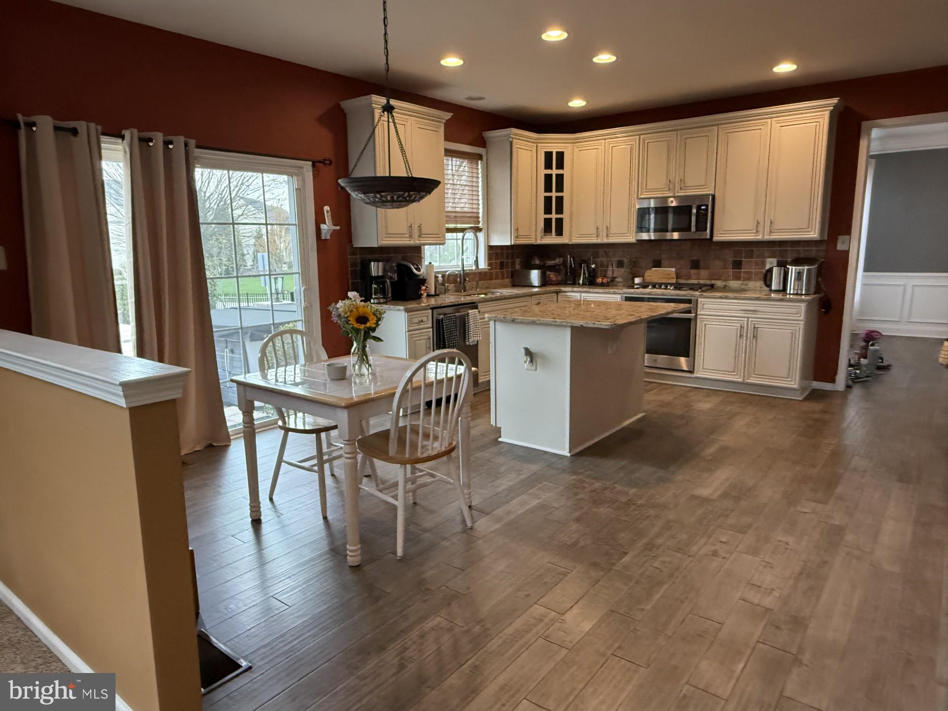 VALLEY HIGH ESTS - Residential