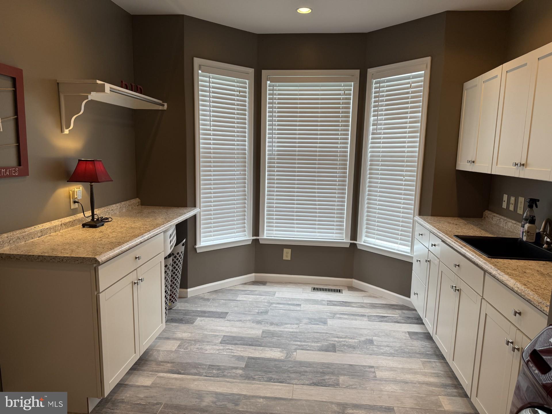 VALLEY HIGH ESTS - Residential