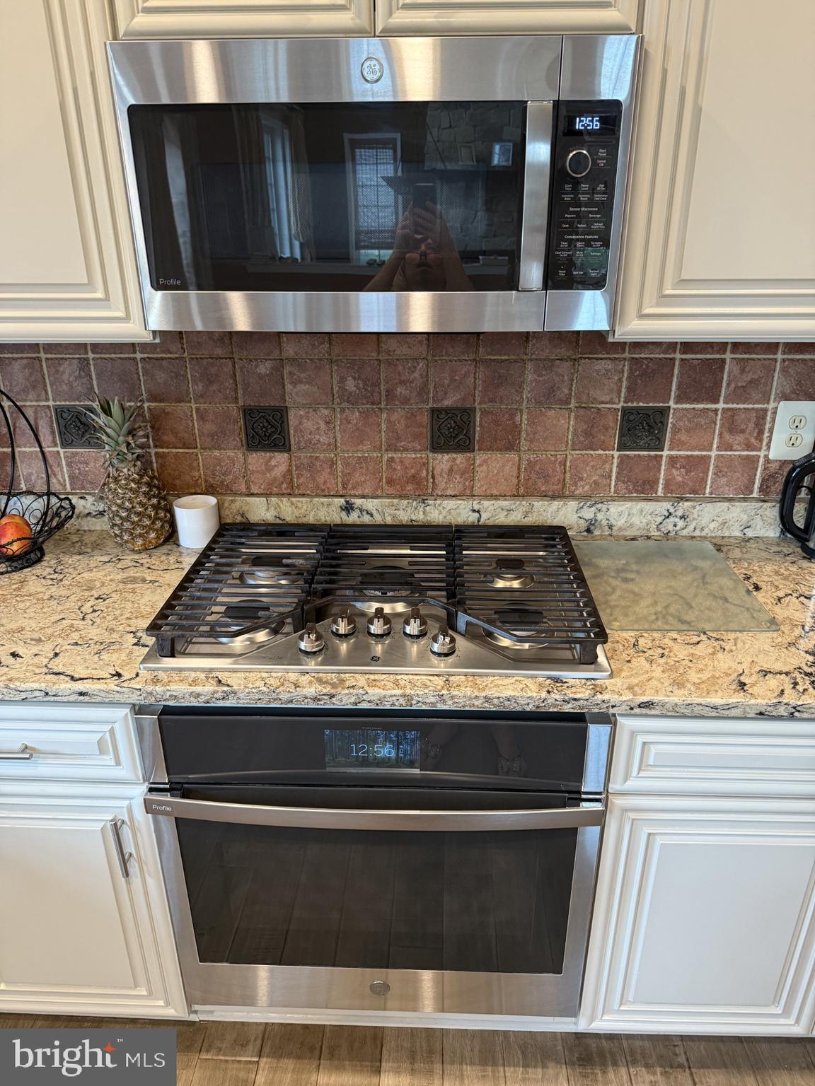 VALLEY HIGH ESTS - Residential