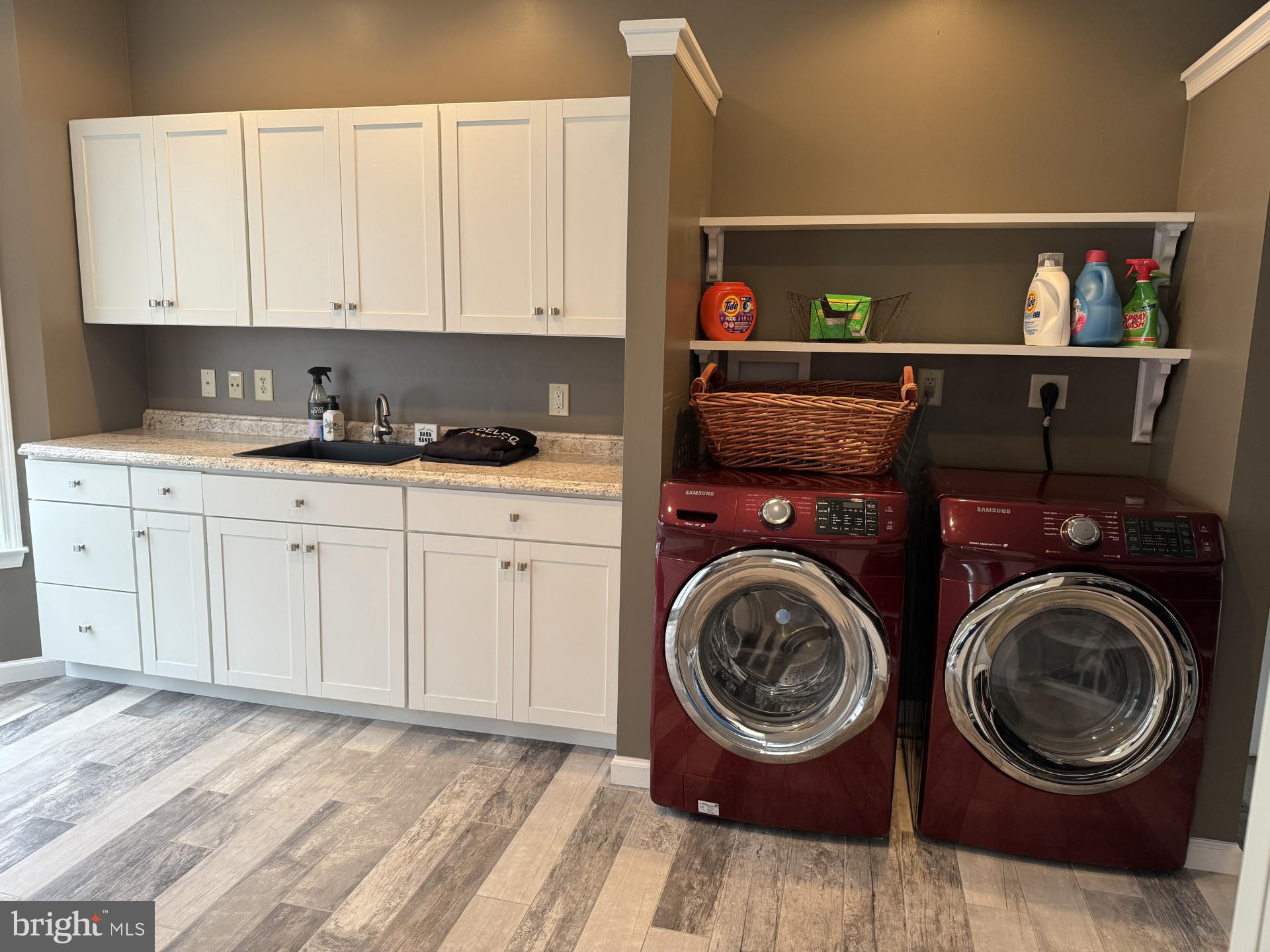 VALLEY HIGH ESTS - Residential