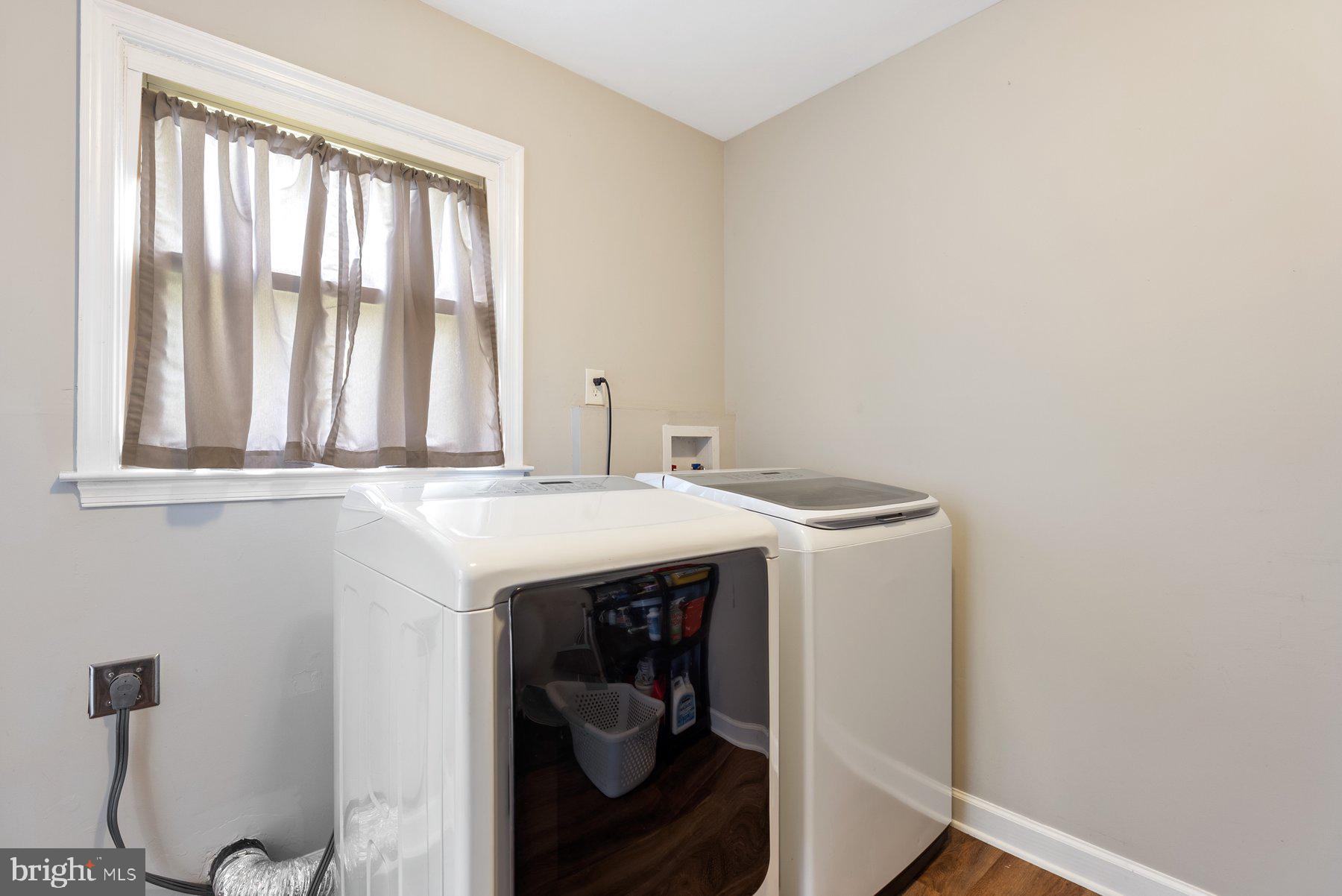 THE PROVINCES - Residential