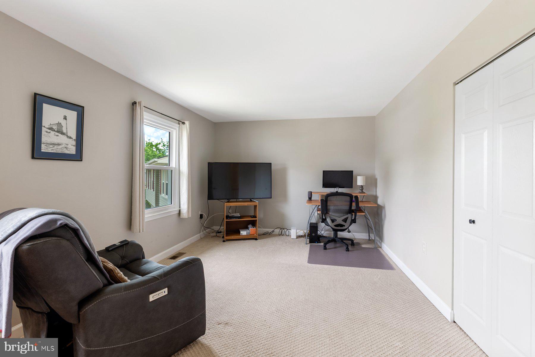 THE PROVINCES - Residential