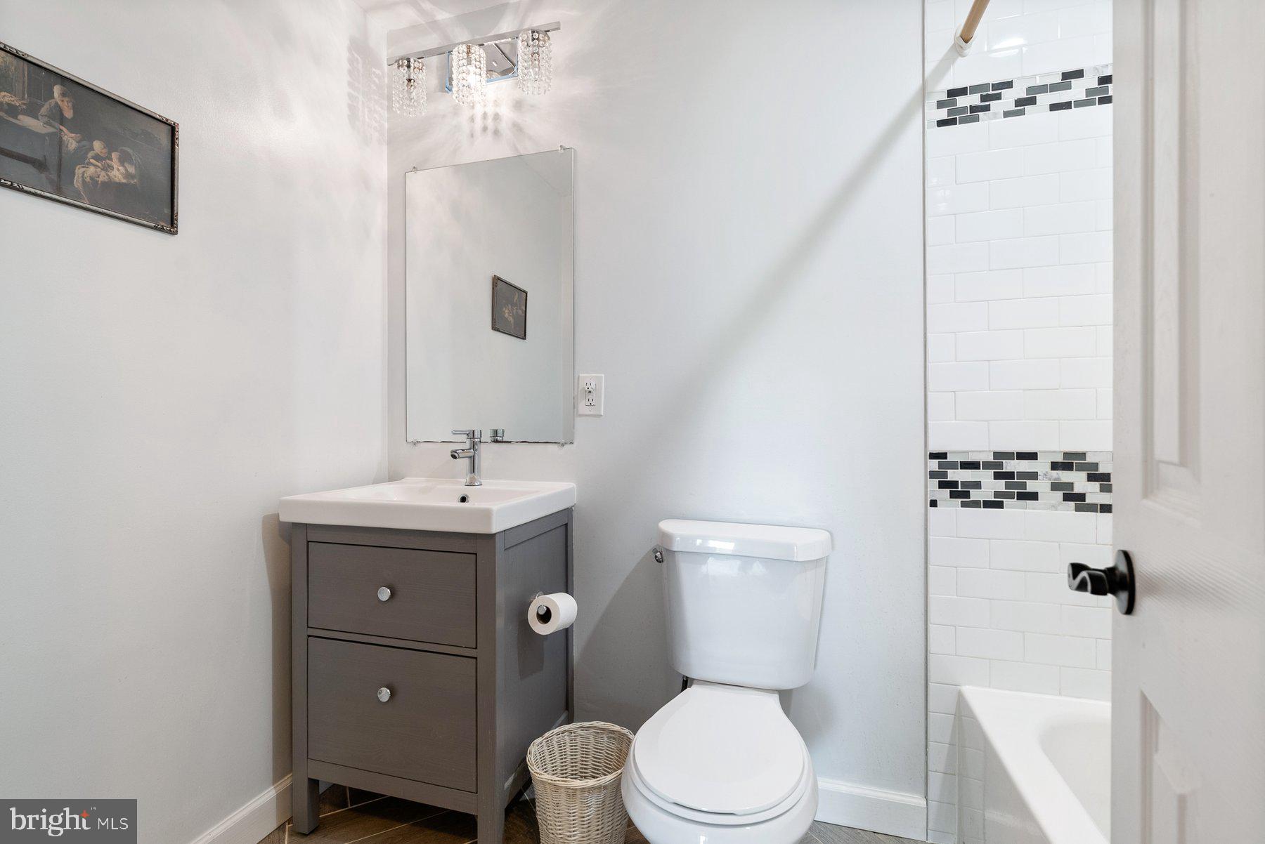 THE PROVINCES - Residential