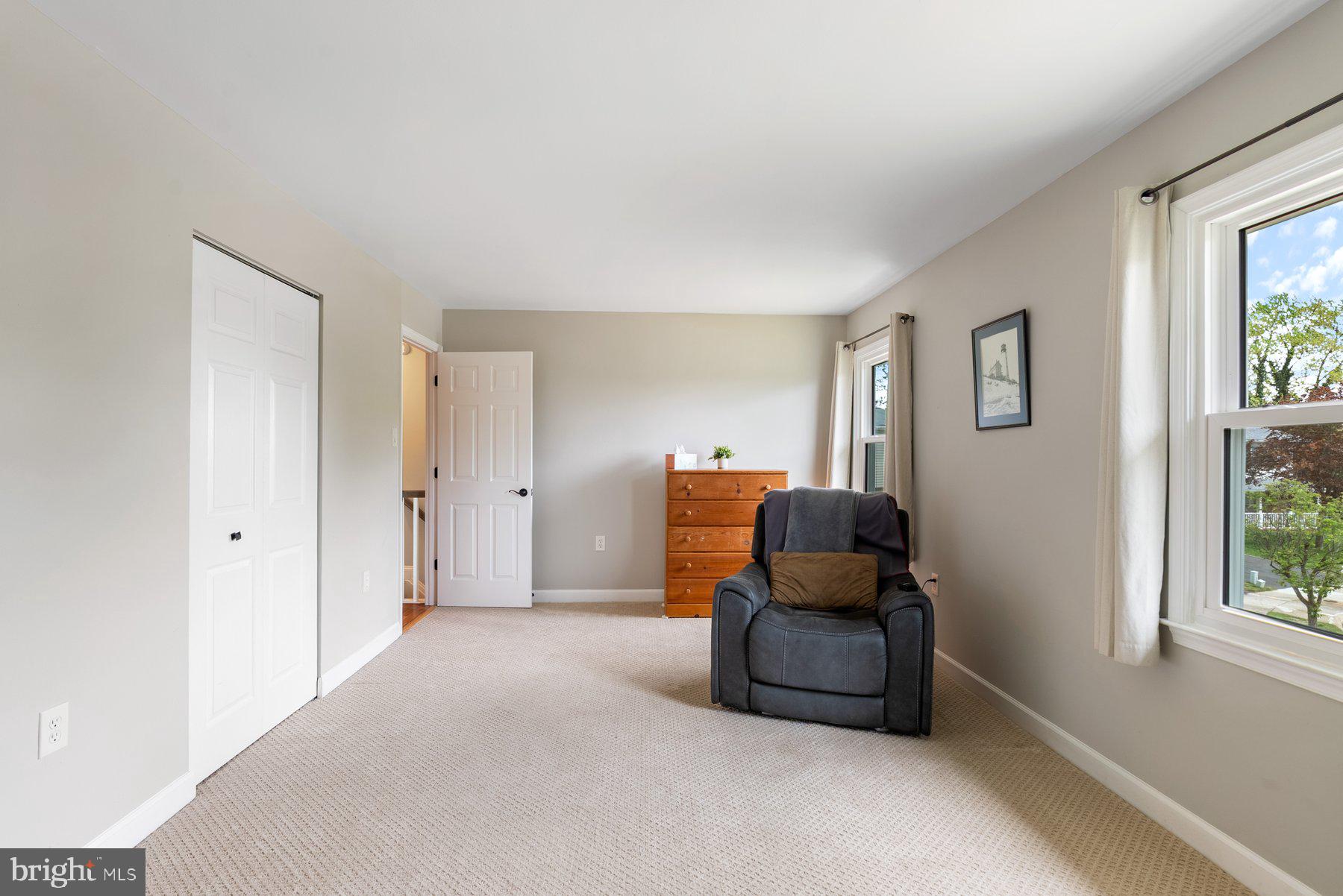 THE PROVINCES - Residential