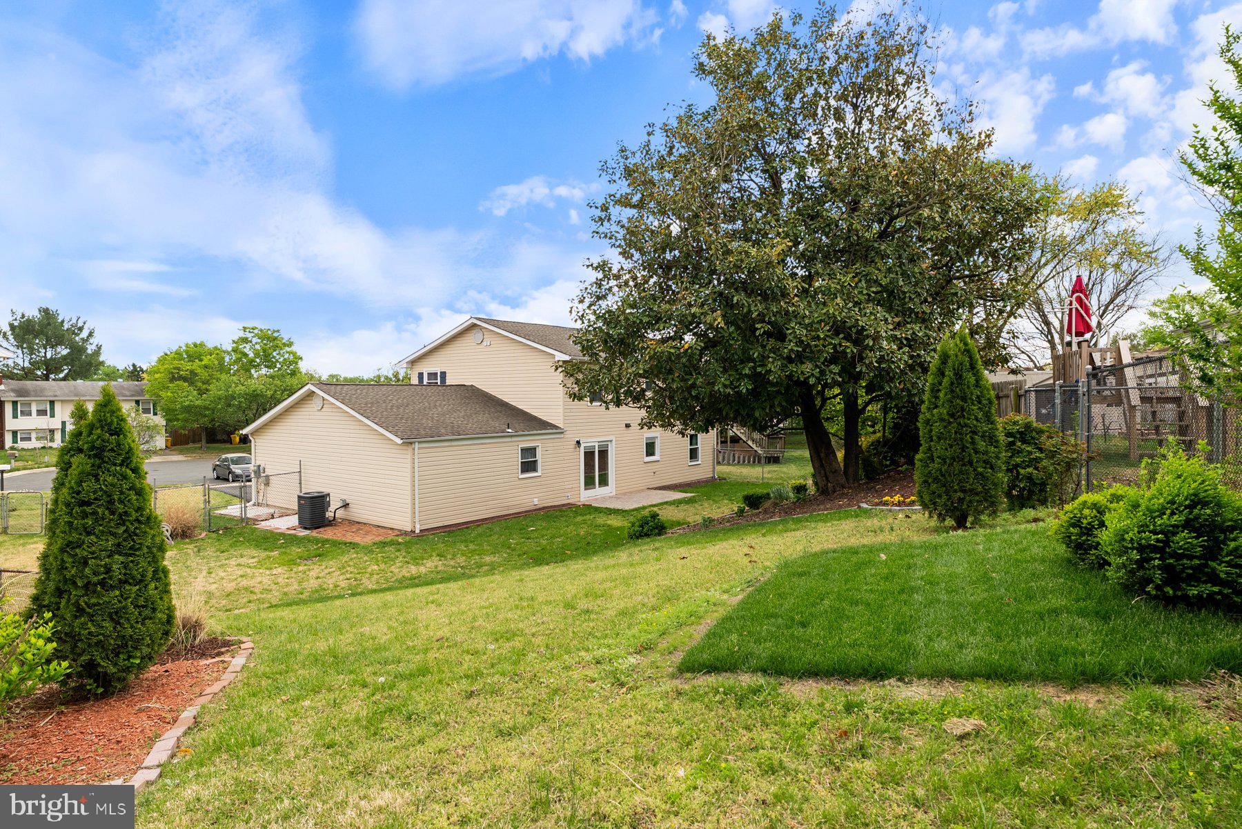 THE PROVINCES - Residential