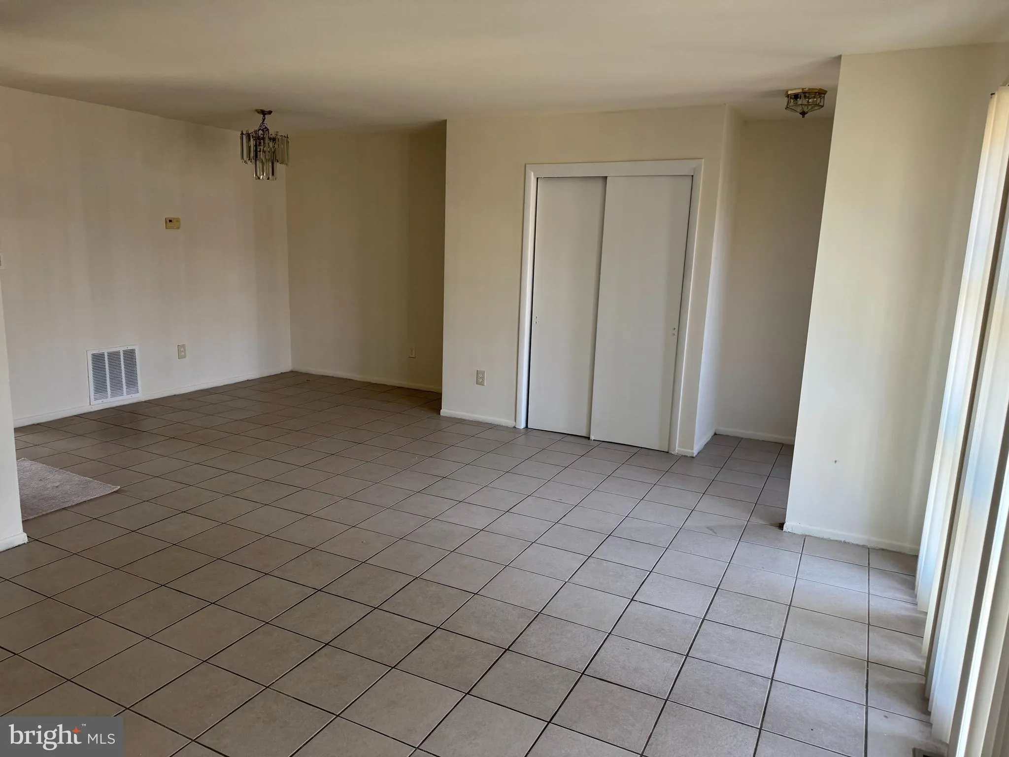 Hightstown, New Jersey 08520, United States, 3 Bedrooms Bedrooms, ,3 BathroomsBathrooms,Residential,Active,168149