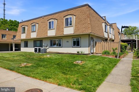 Photo of 3831 Miramonte Place #107E, ALEXANDRIA, VA 22309 (MLS # VAFX2306332)