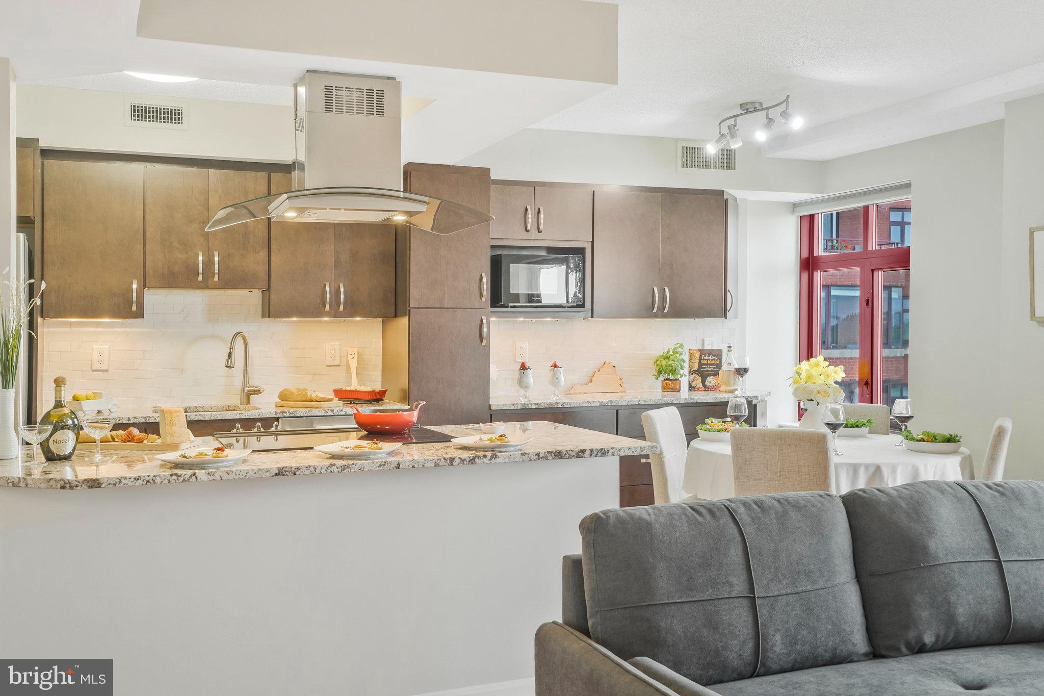 CHARLESTON CONDO - Residential