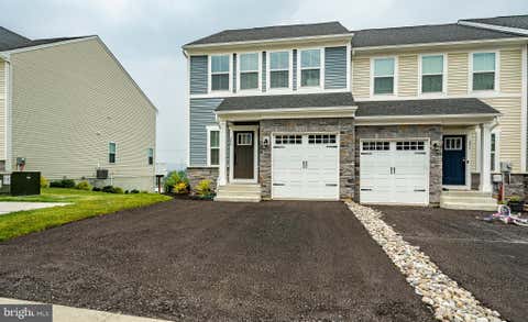 Townhouse For Rent - 208 Chase Drive<br/> DOWNINGTOWN, PA 19335