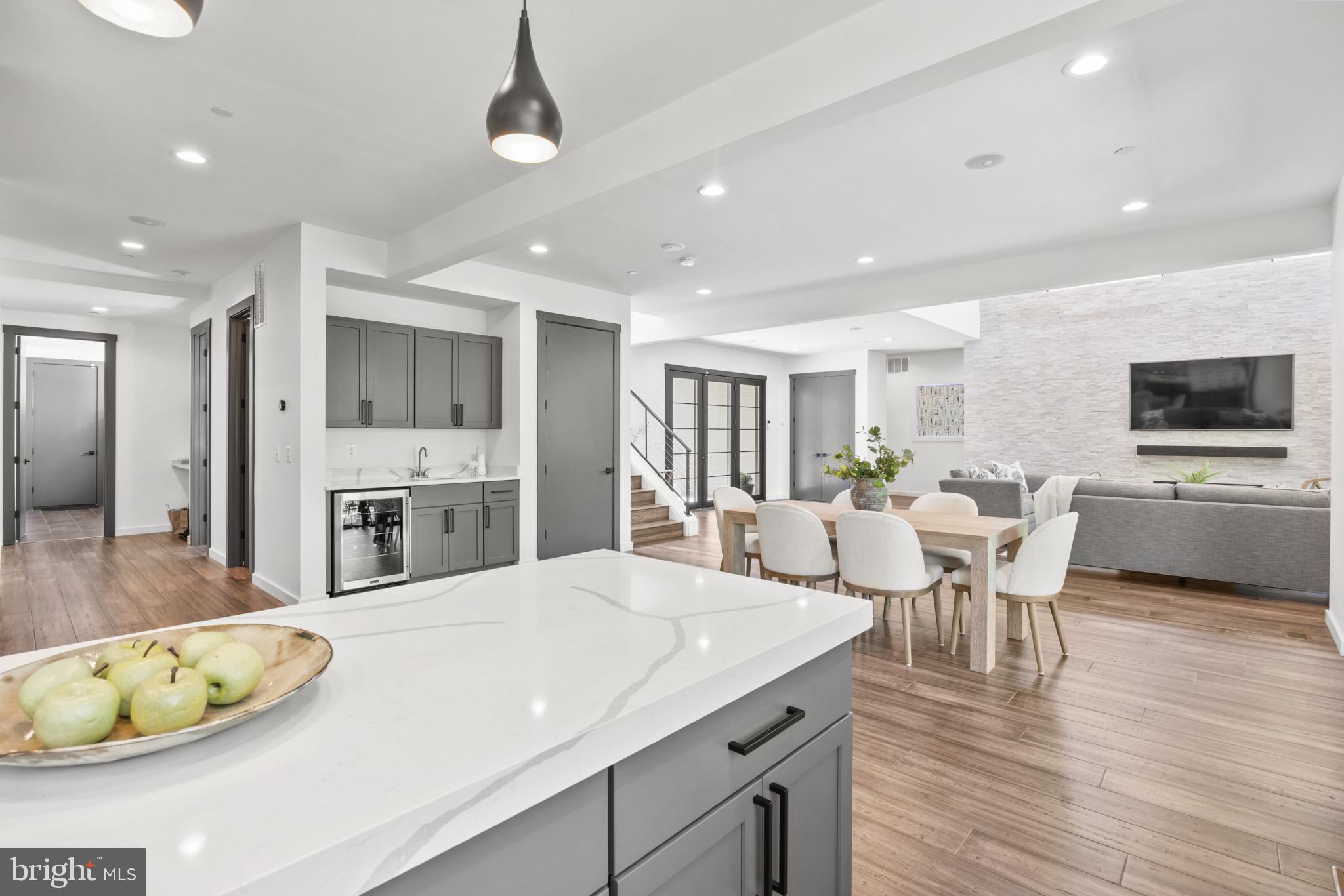 ATHLONE HILLS - Residential