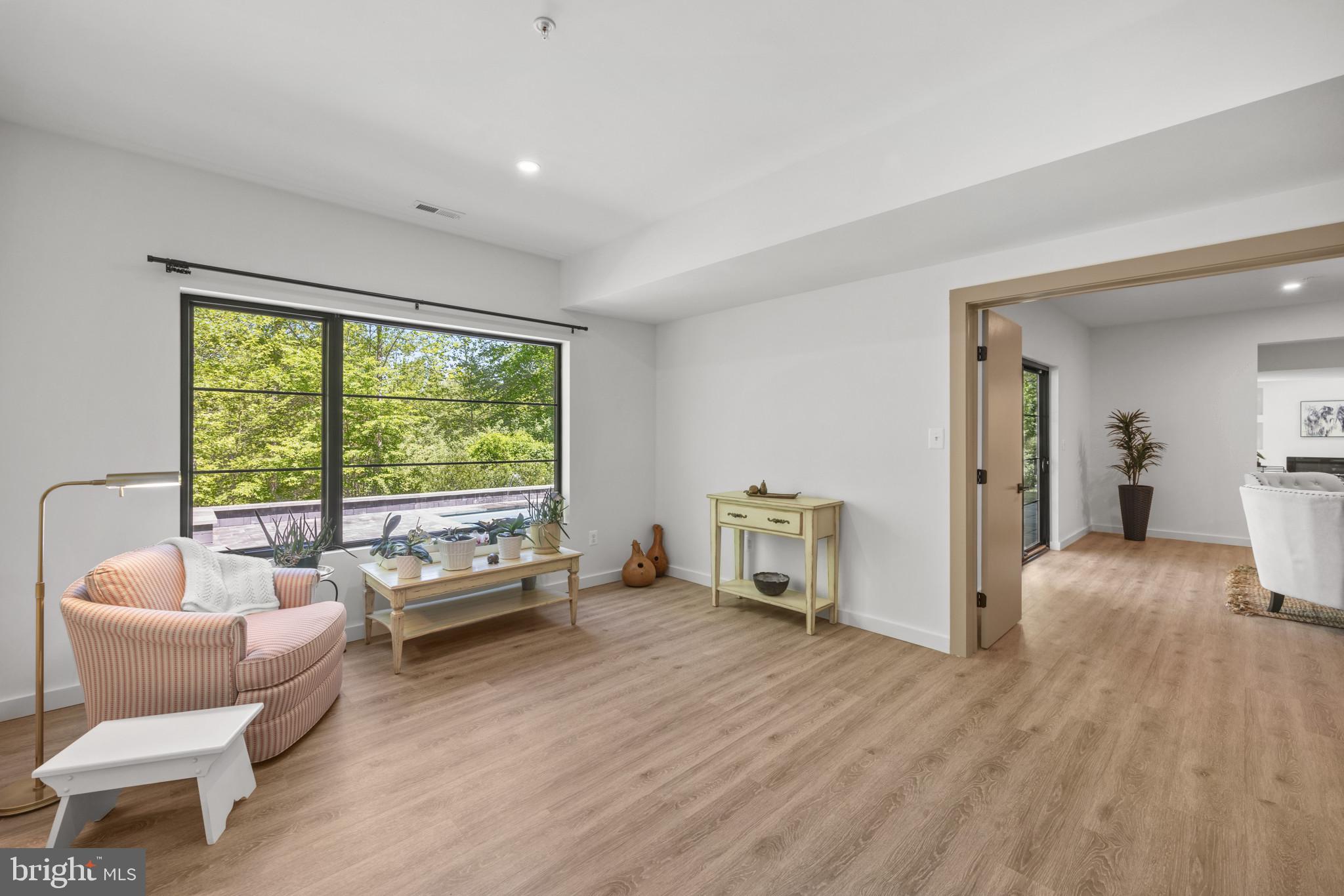 ATHLONE HILLS - Residential