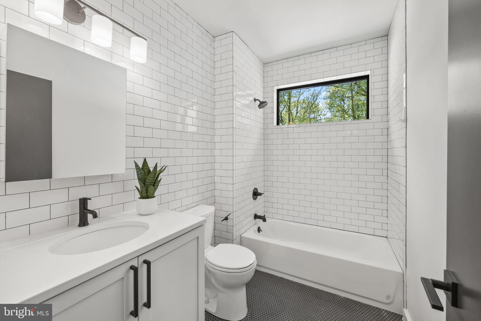 ATHLONE HILLS - Residential