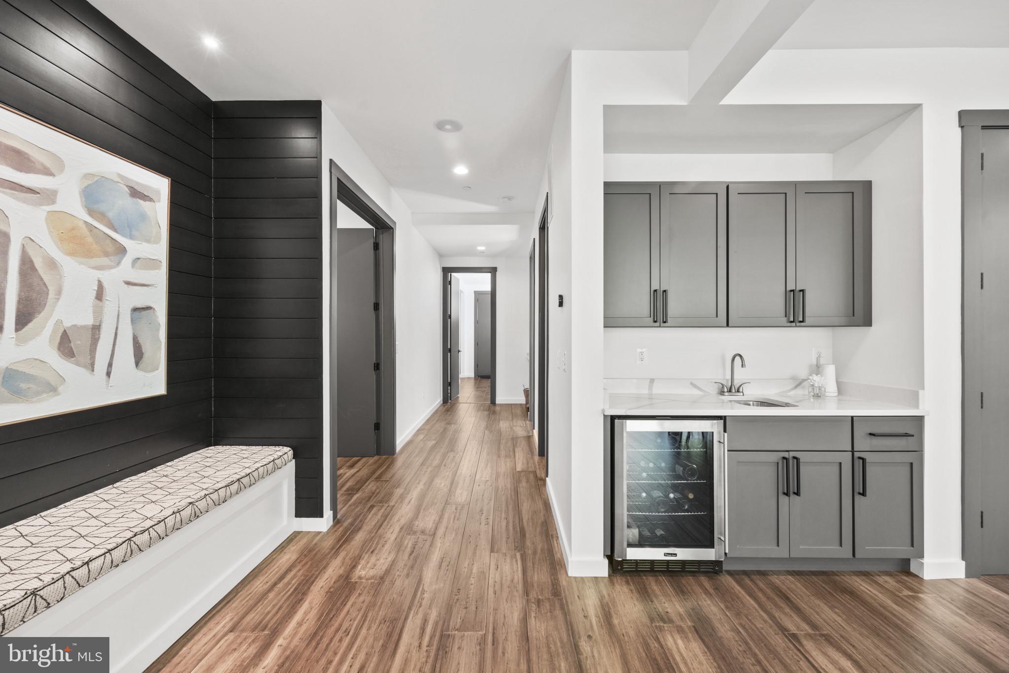 ATHLONE HILLS - Residential