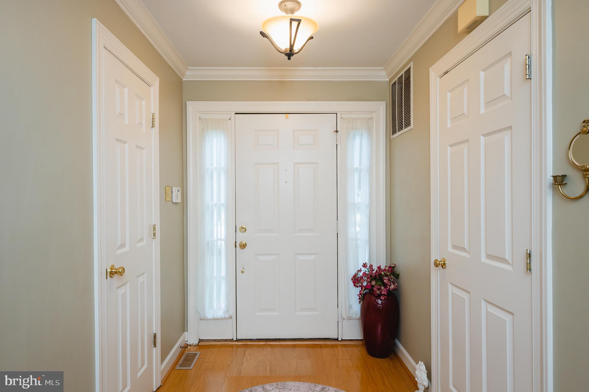 TEMPLE HILLS - Residential