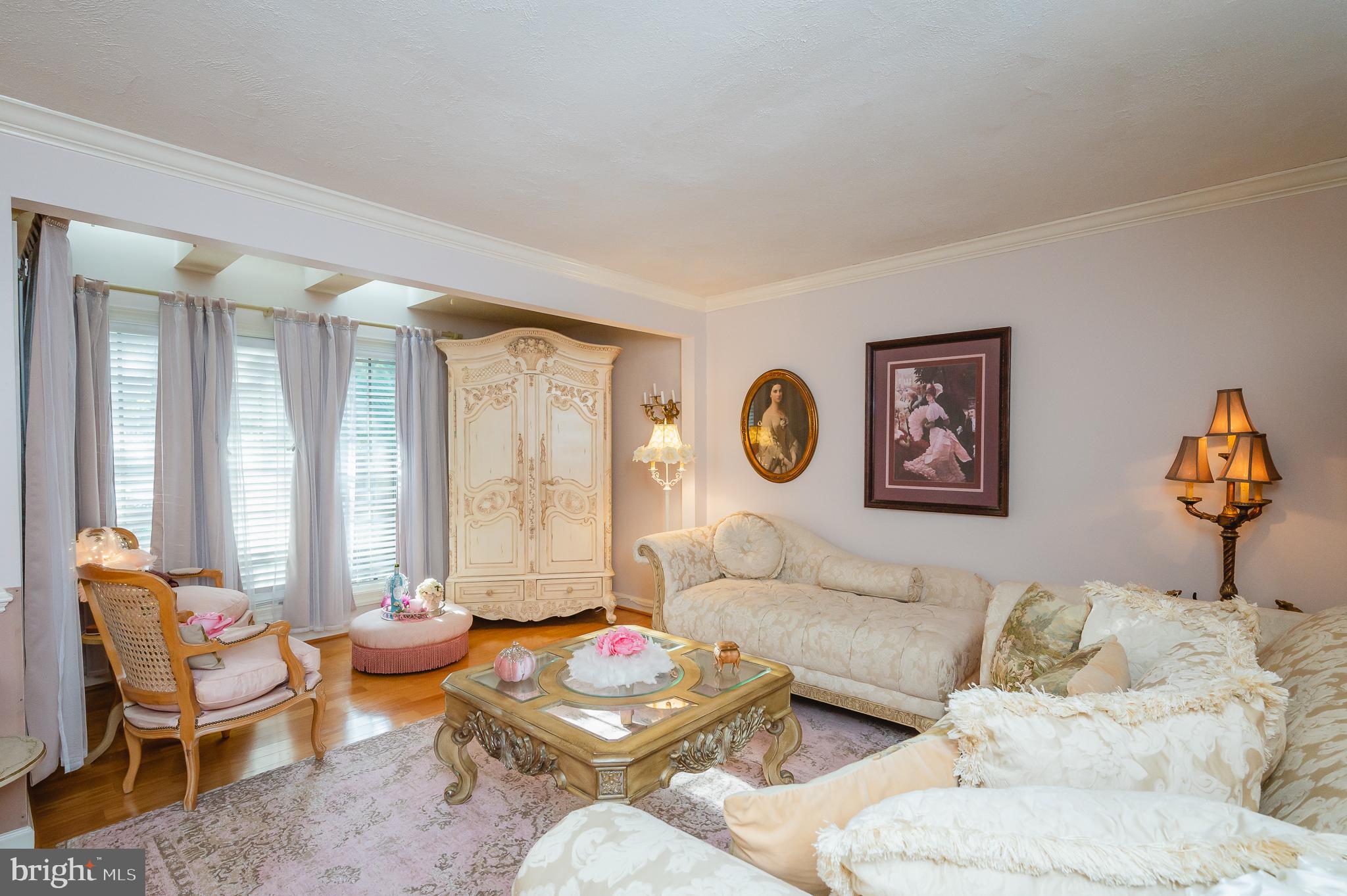 TEMPLE HILLS - Residential