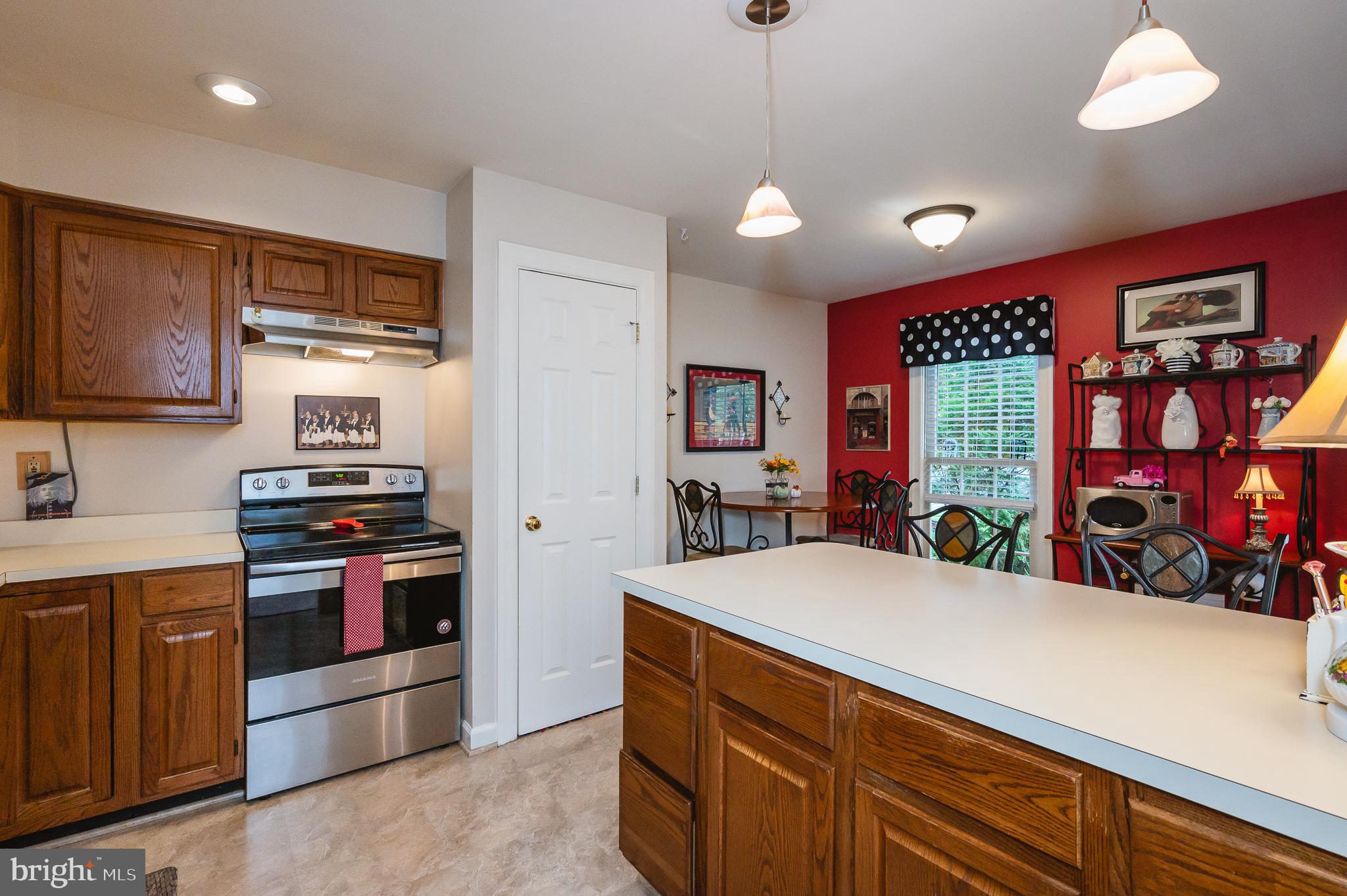 TEMPLE HILLS - Residential