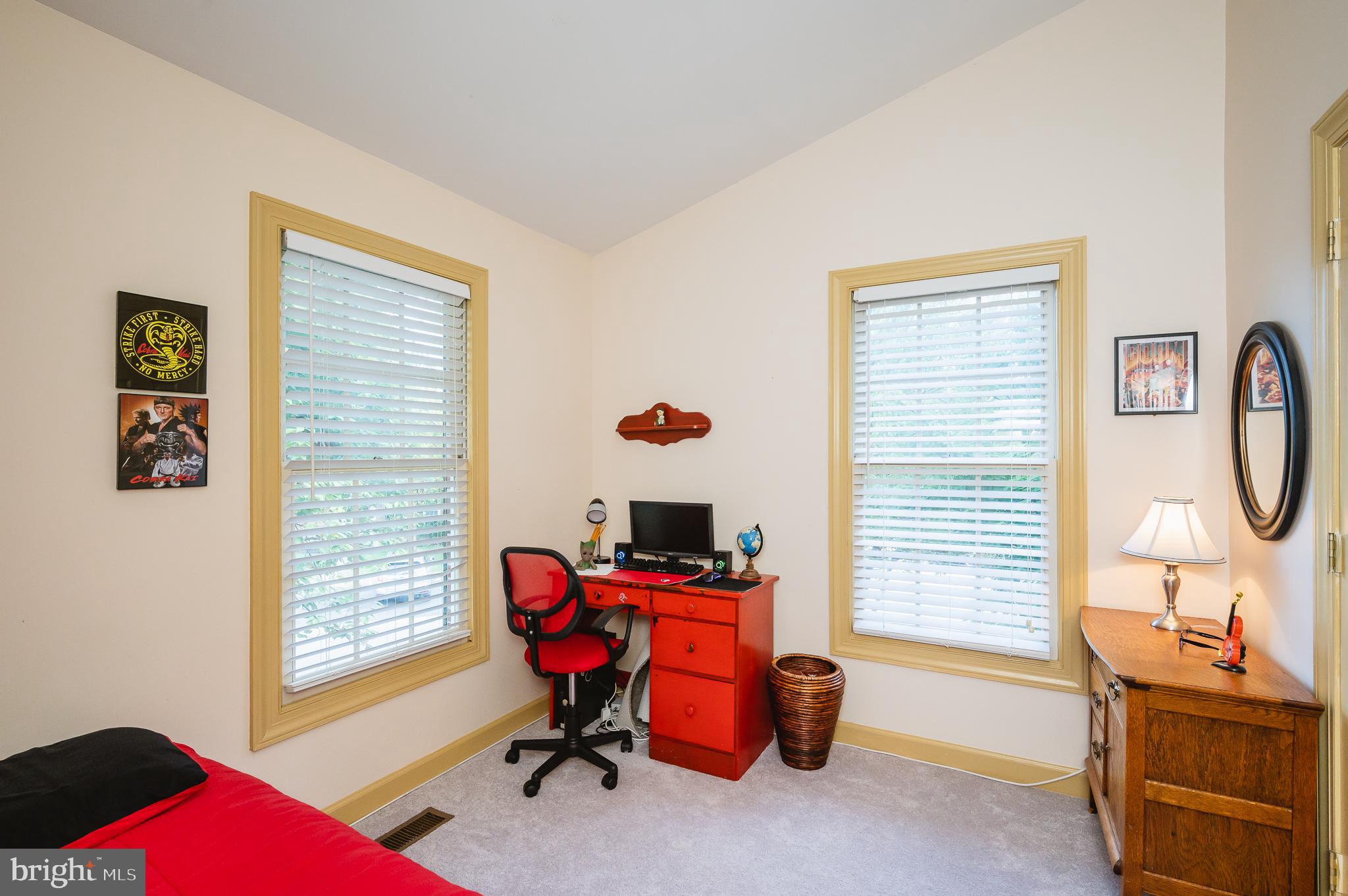 TEMPLE HILLS - Residential