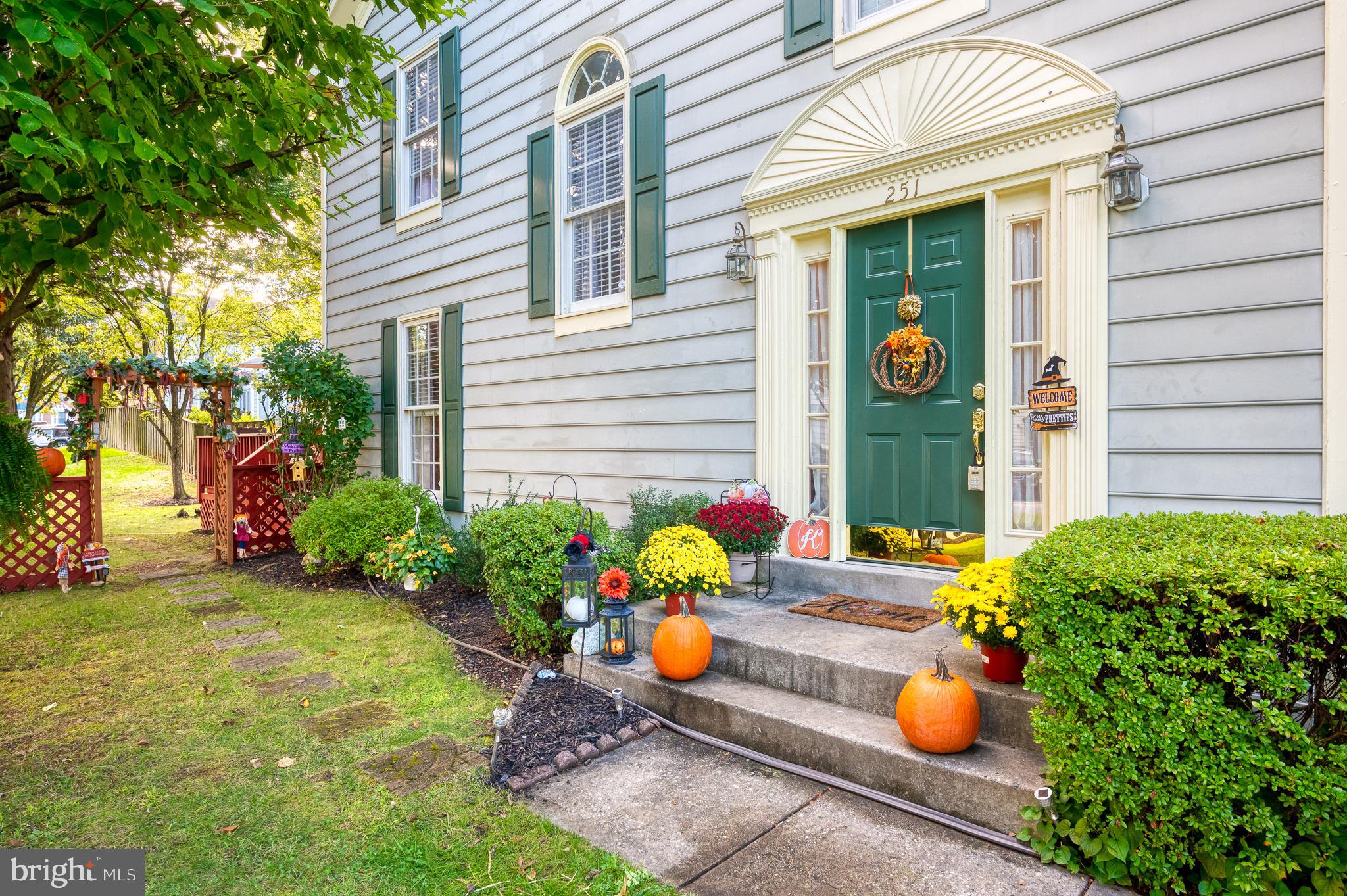 TEMPLE HILLS - Residential