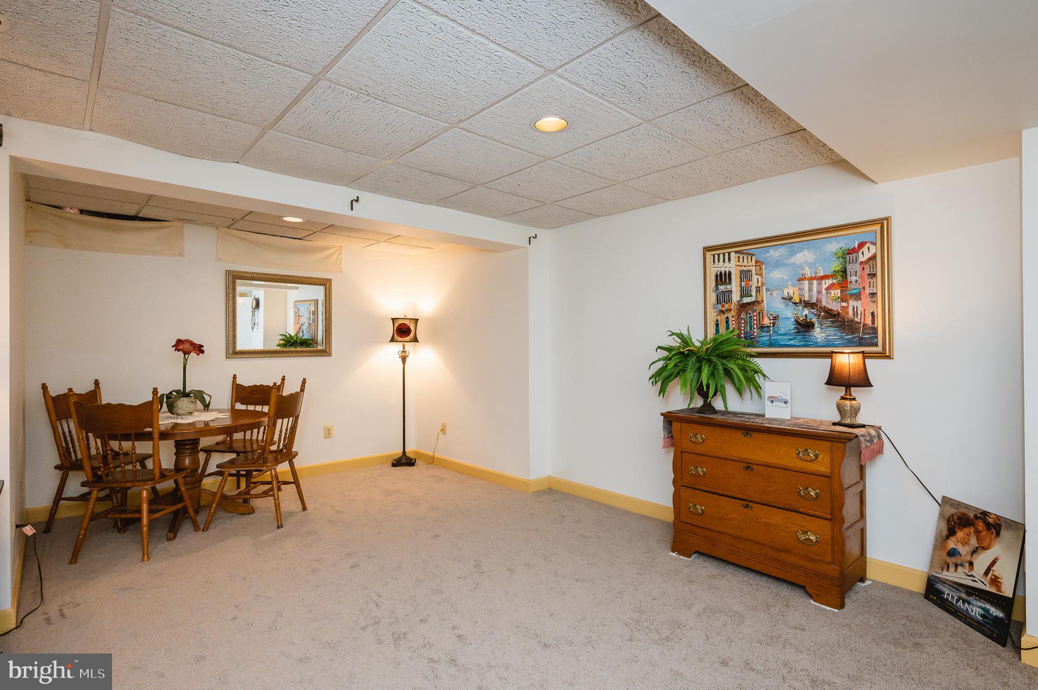 TEMPLE HILLS - Residential