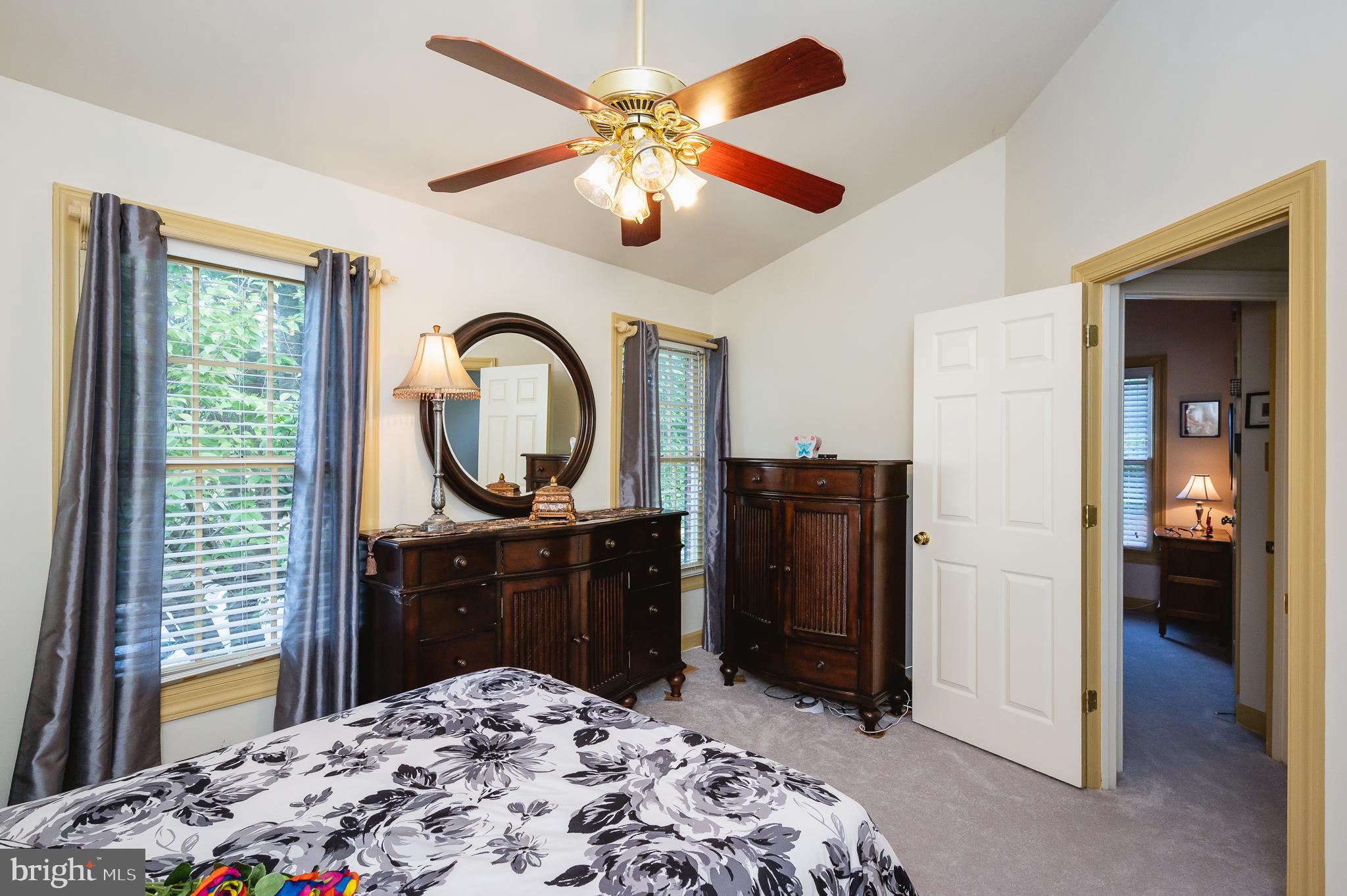 TEMPLE HILLS - Residential