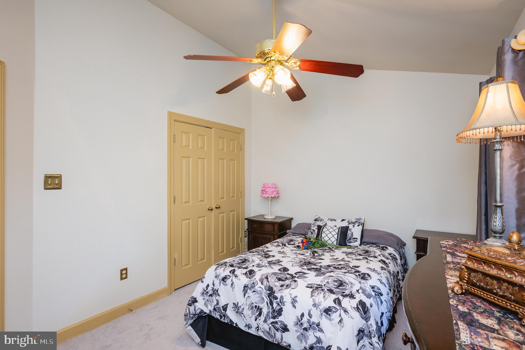 TEMPLE HILLS - Residential