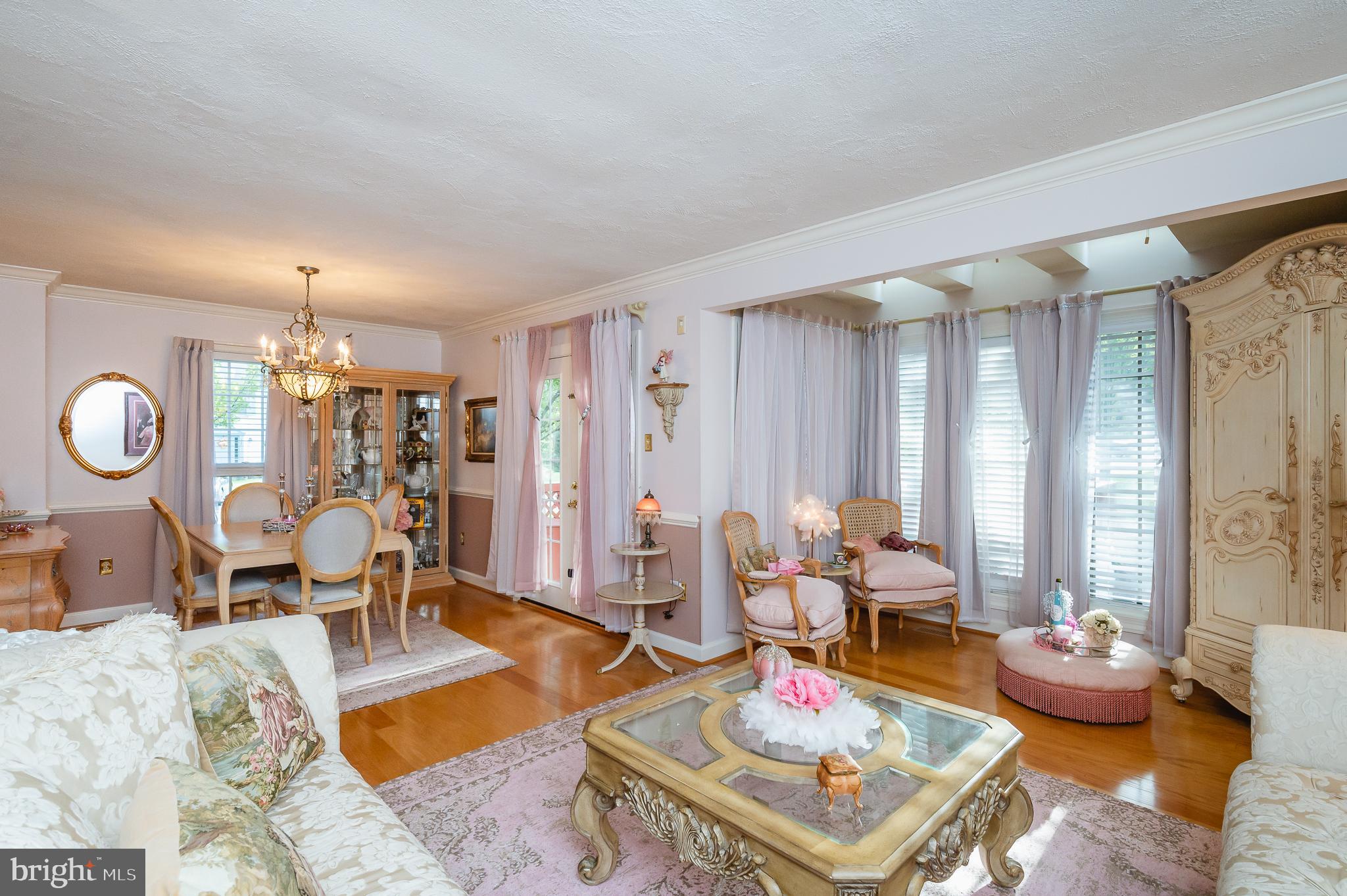 TEMPLE HILLS - Residential