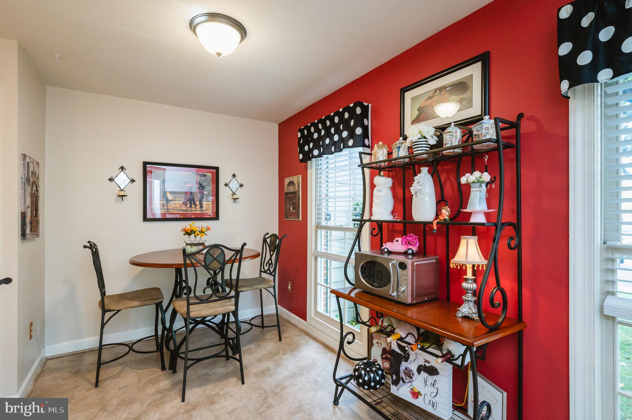 TEMPLE HILLS - Residential