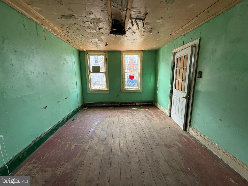 Photo of 125 N Queen Street, YORK, PA 17403 (MLS # PAYK2094130)