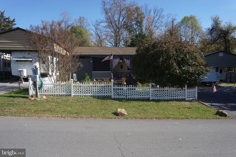 BLOCK 69 LOT 27 JELLYSTONE FALLING WATERS WV 25419