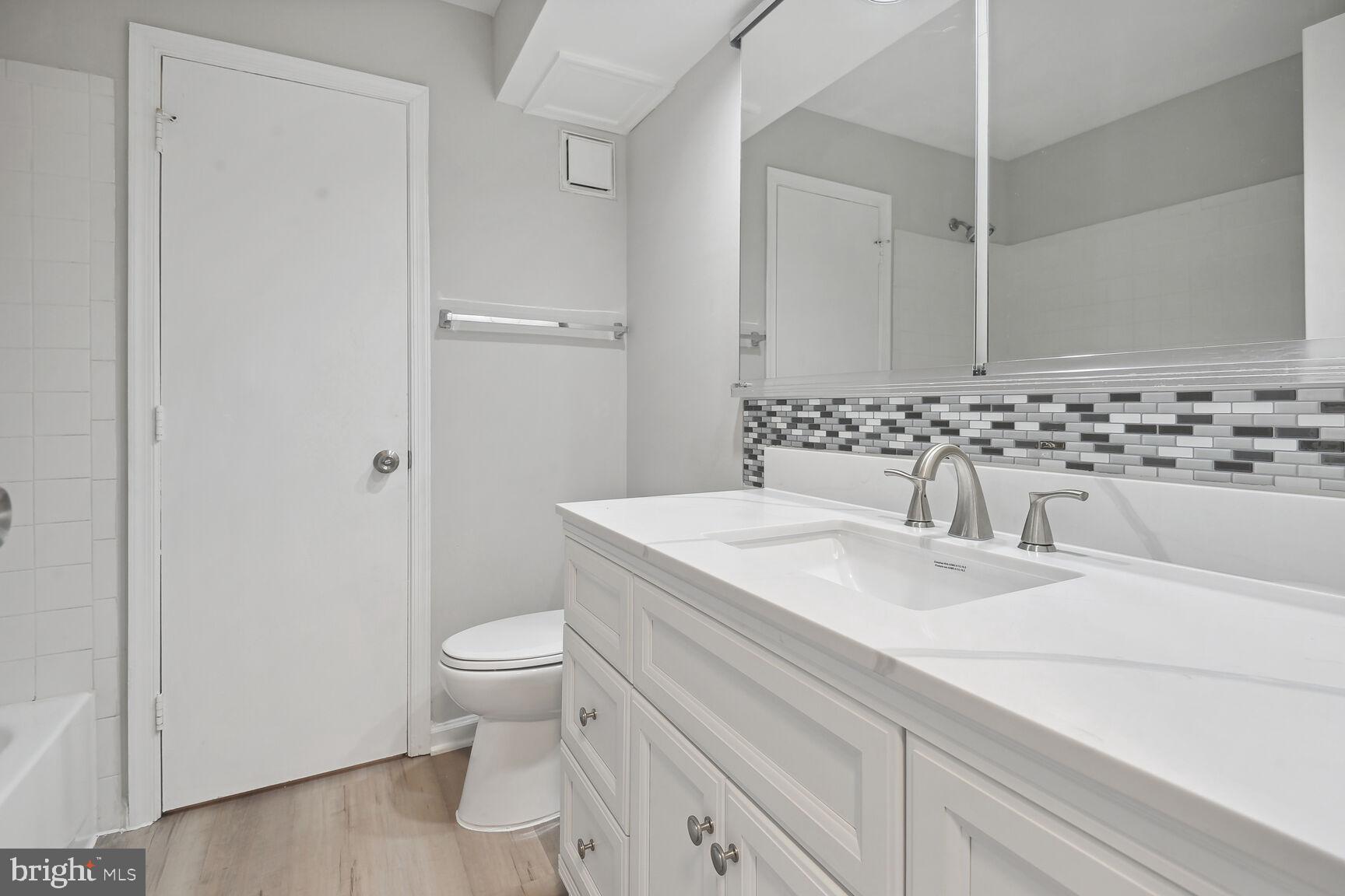 STOCKBRIDGE CONDO - Residential