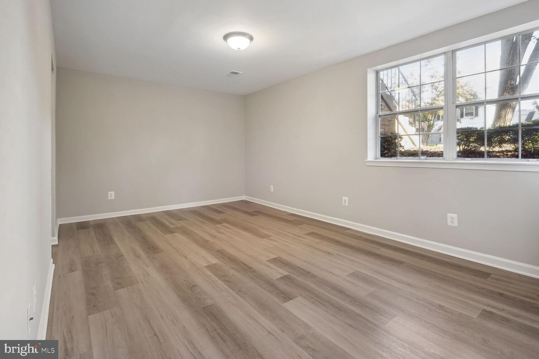 STOCKBRIDGE CONDO - Residential