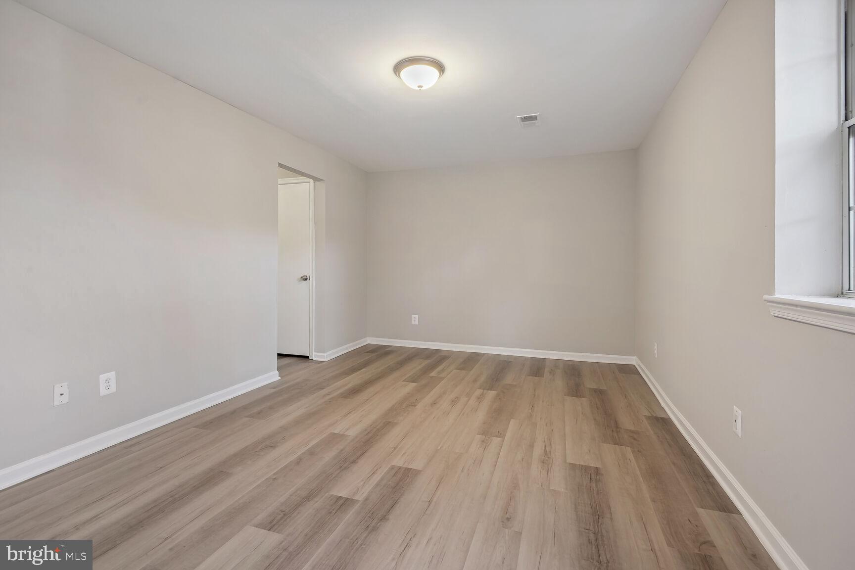 STOCKBRIDGE CONDO - Residential